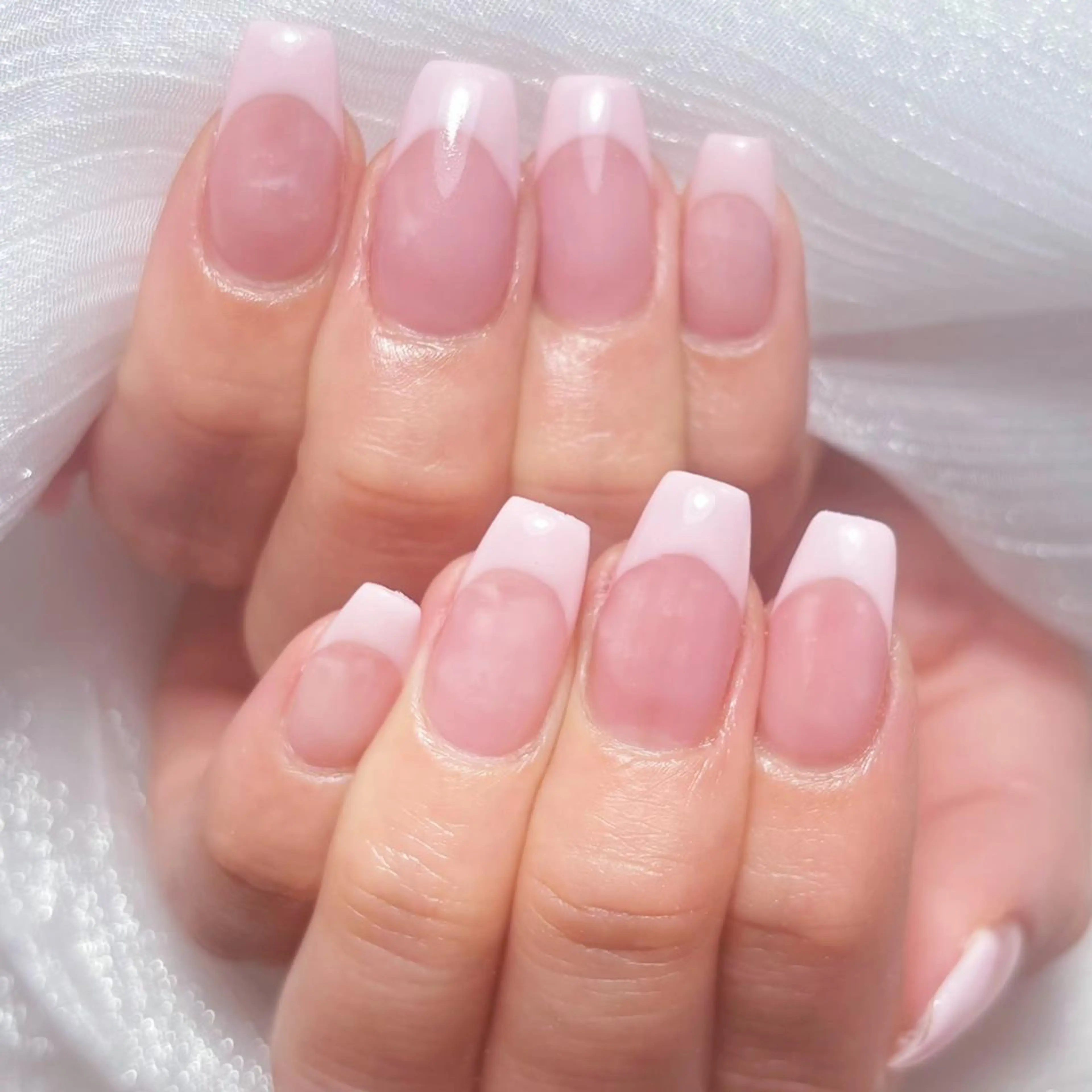 ネイル アートネイル オーロラネイル ガーリー キラキラネイル 韓国ネイル ハンドネイル DIAMOND NailStudioのネイルデザイン