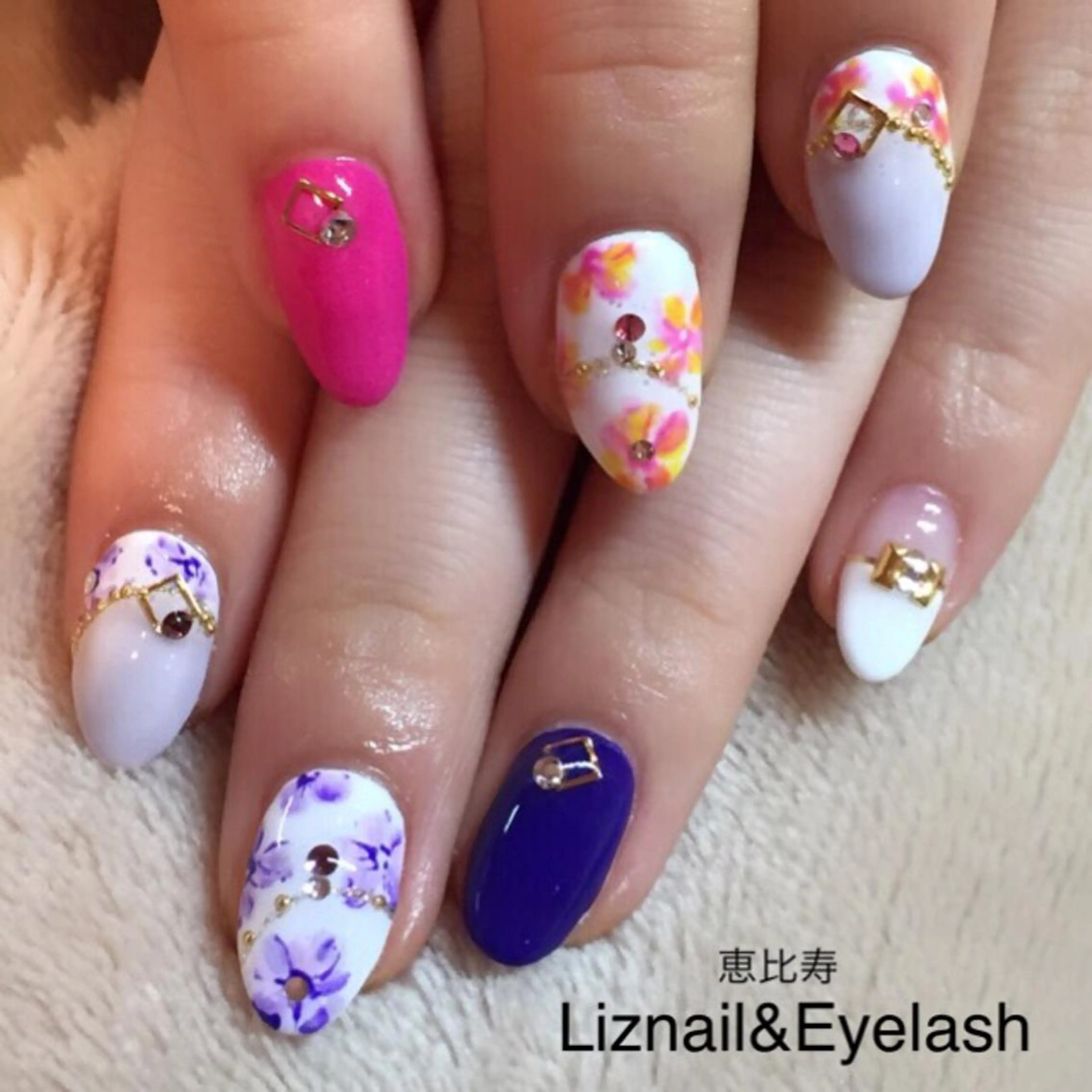 ネイル Rawr / saoriのネイルデザイン