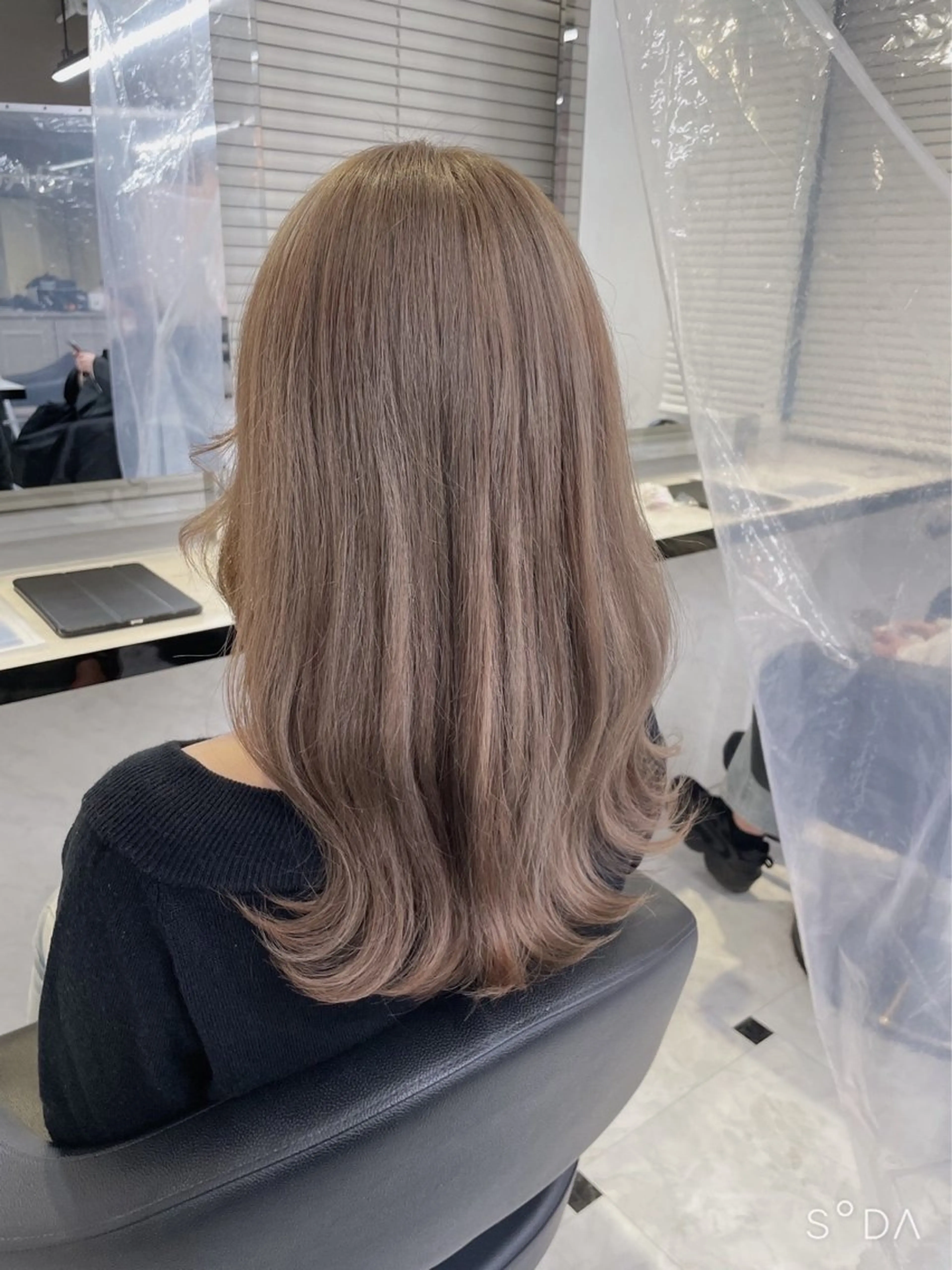 ロング カラー ヘアアレンジ トレンドモテカラー 🩷色落ちまで可愛くのヘアスタイル