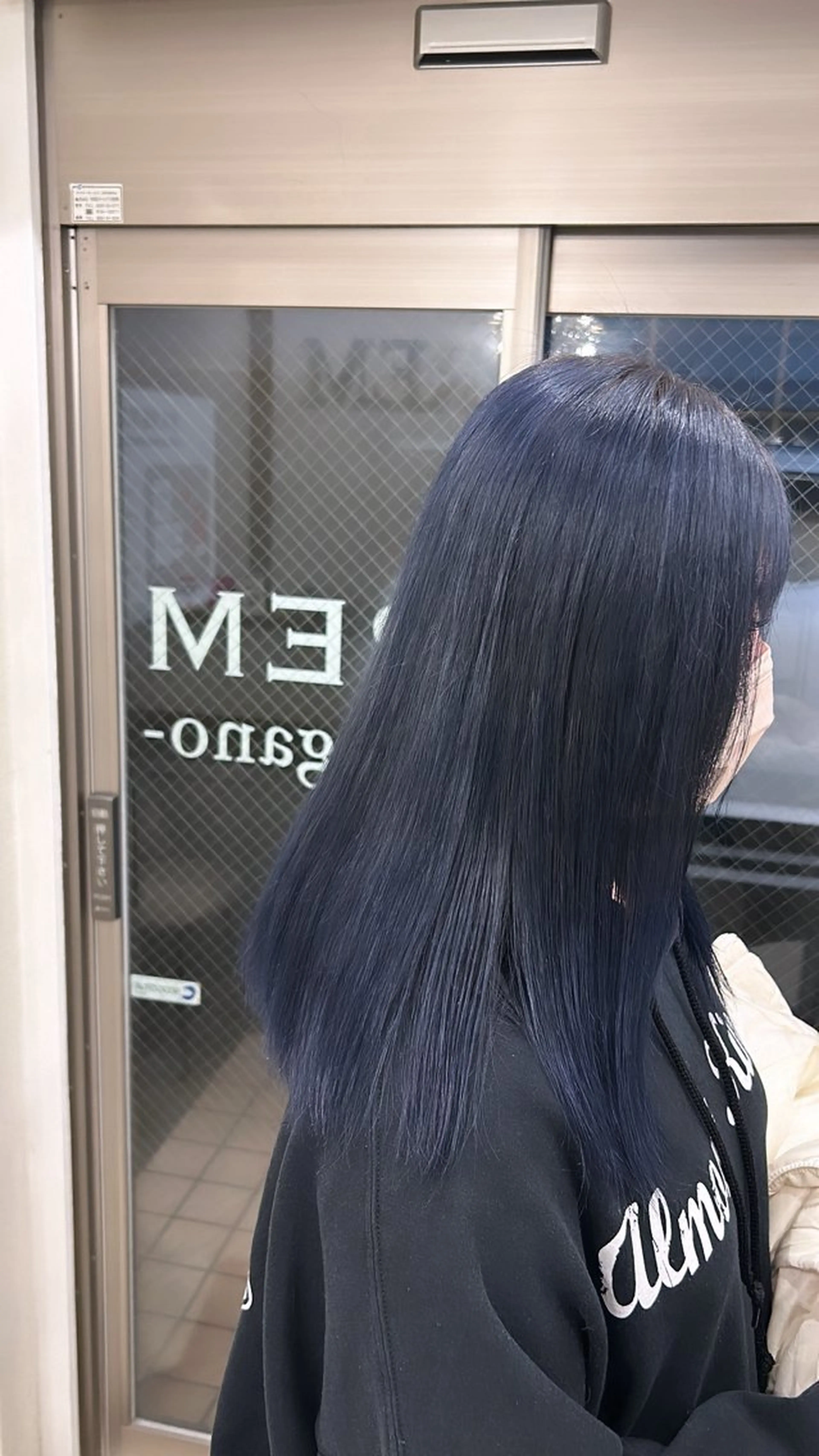 カラー ブルーカラー ネイビーカラー 善財 康葵のヘアスタイル