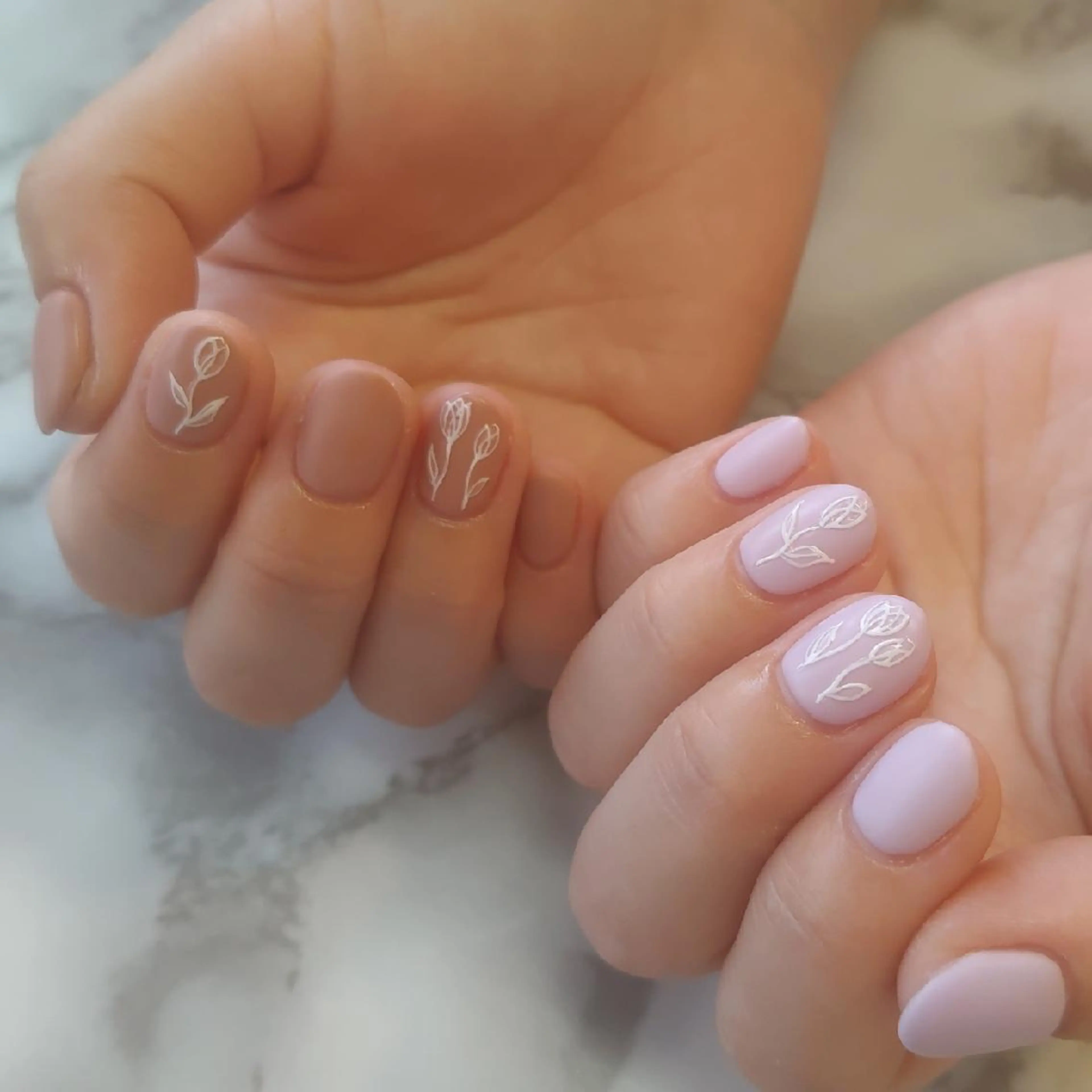 ネイル ジェヌインネイル 河内のネイルデザイン