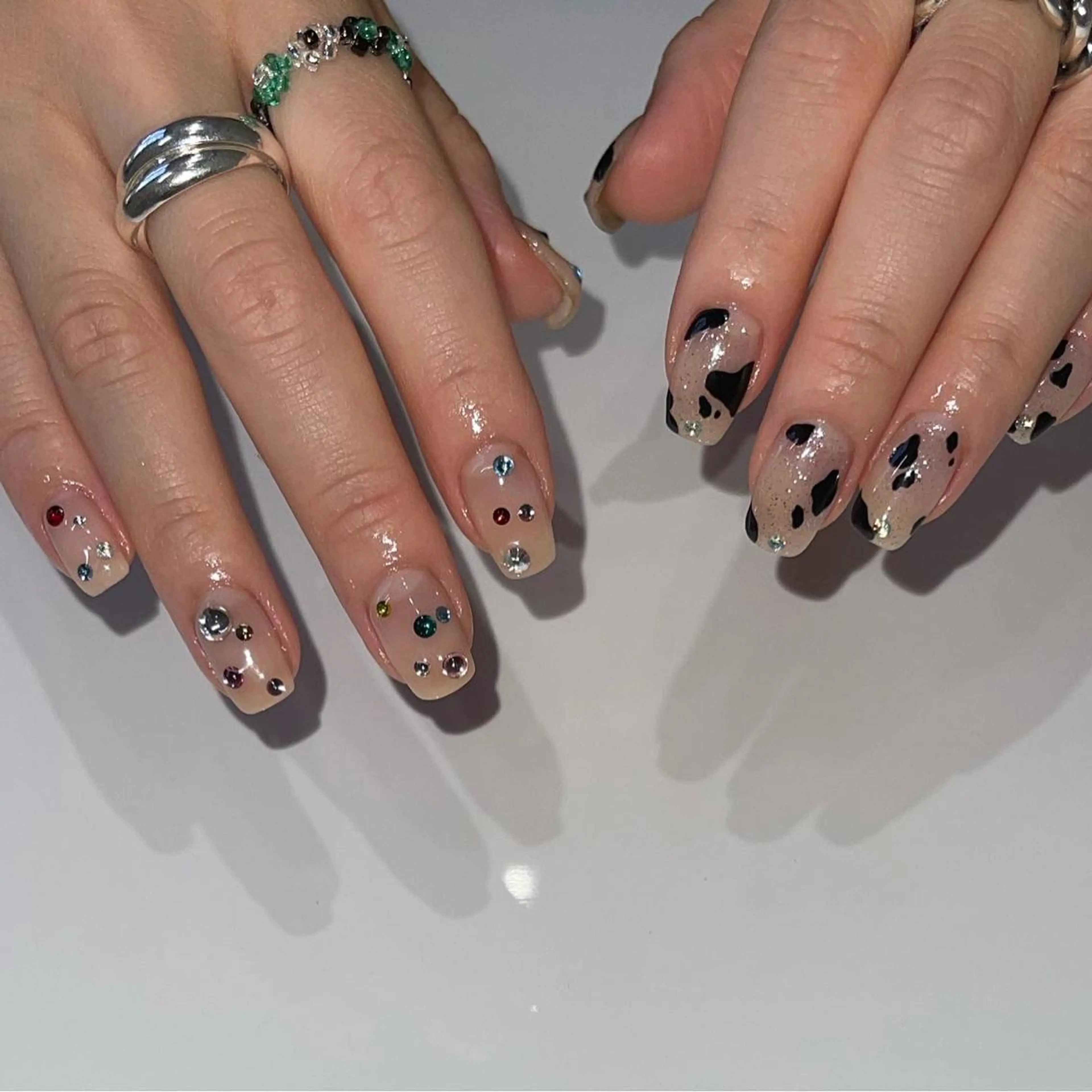 ネイル 8113 海外/y2k/韓国のネイルデザイン