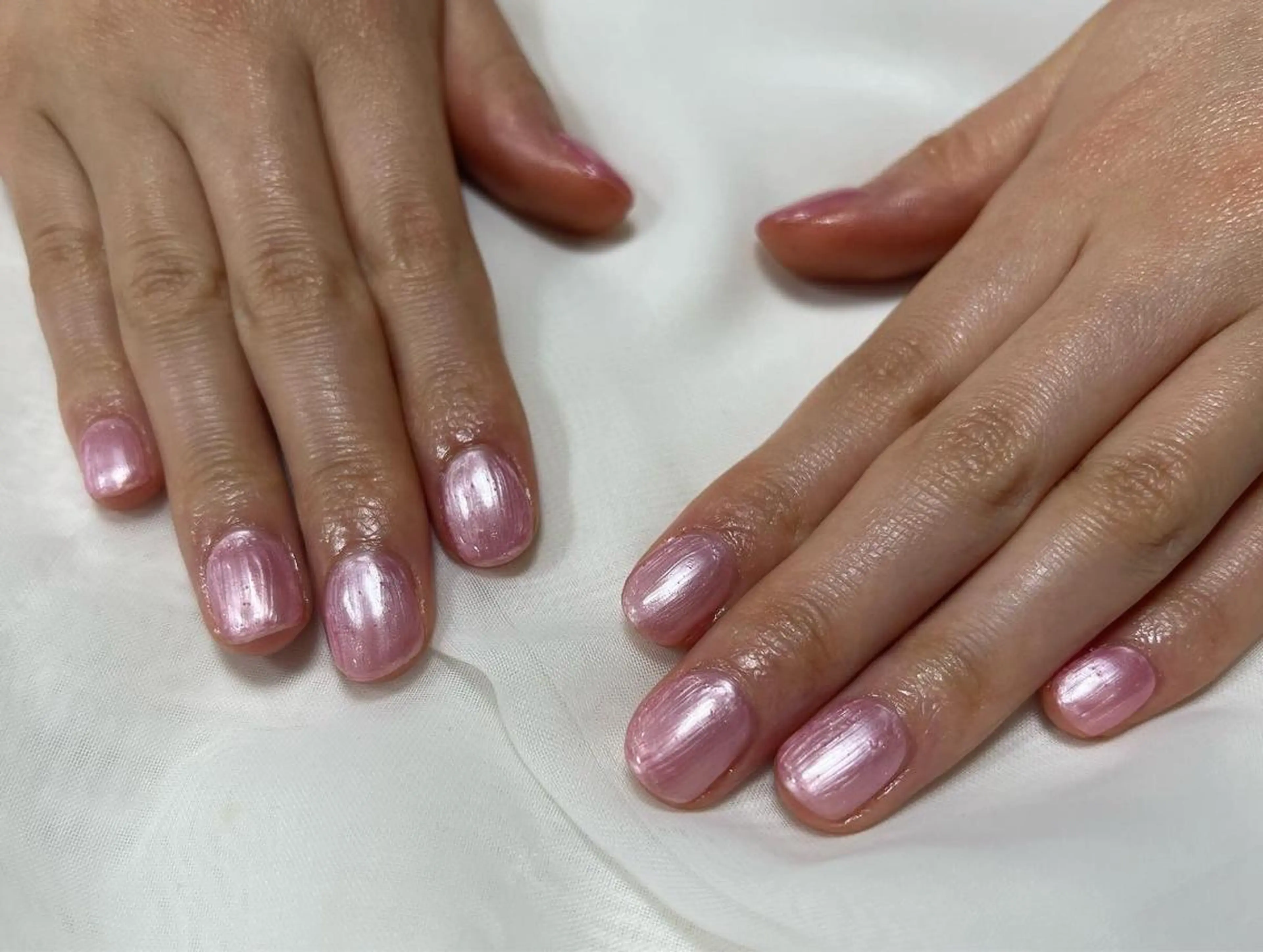 ネイル ミラーネイル THE BALM Noahのネイルデザイン