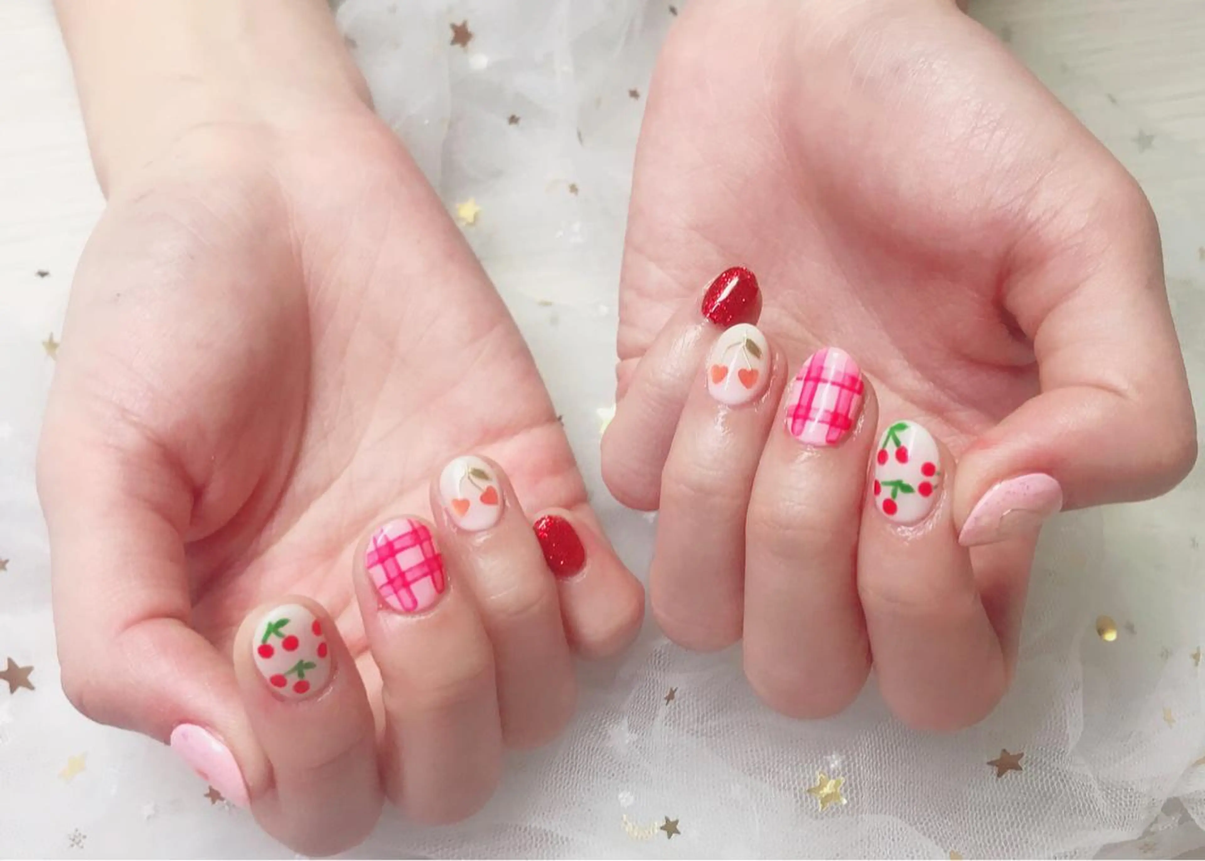 カラー ネイル Q Free nailsのネイルデザイン