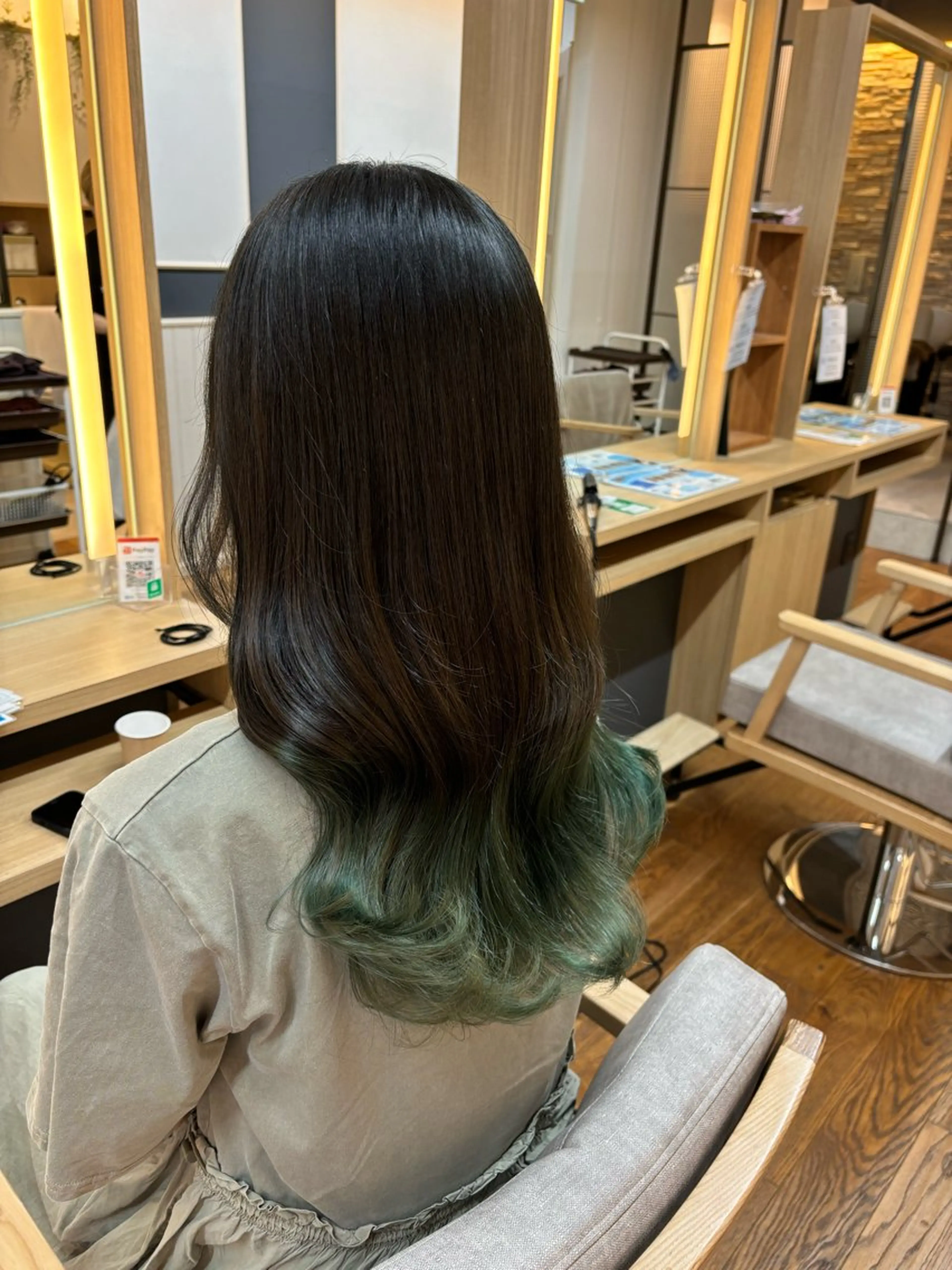 ロング カラー ヘアアレンジ グラデーションカラー オリーブカラー 韓国ヘア sasugaのヘアスタイル