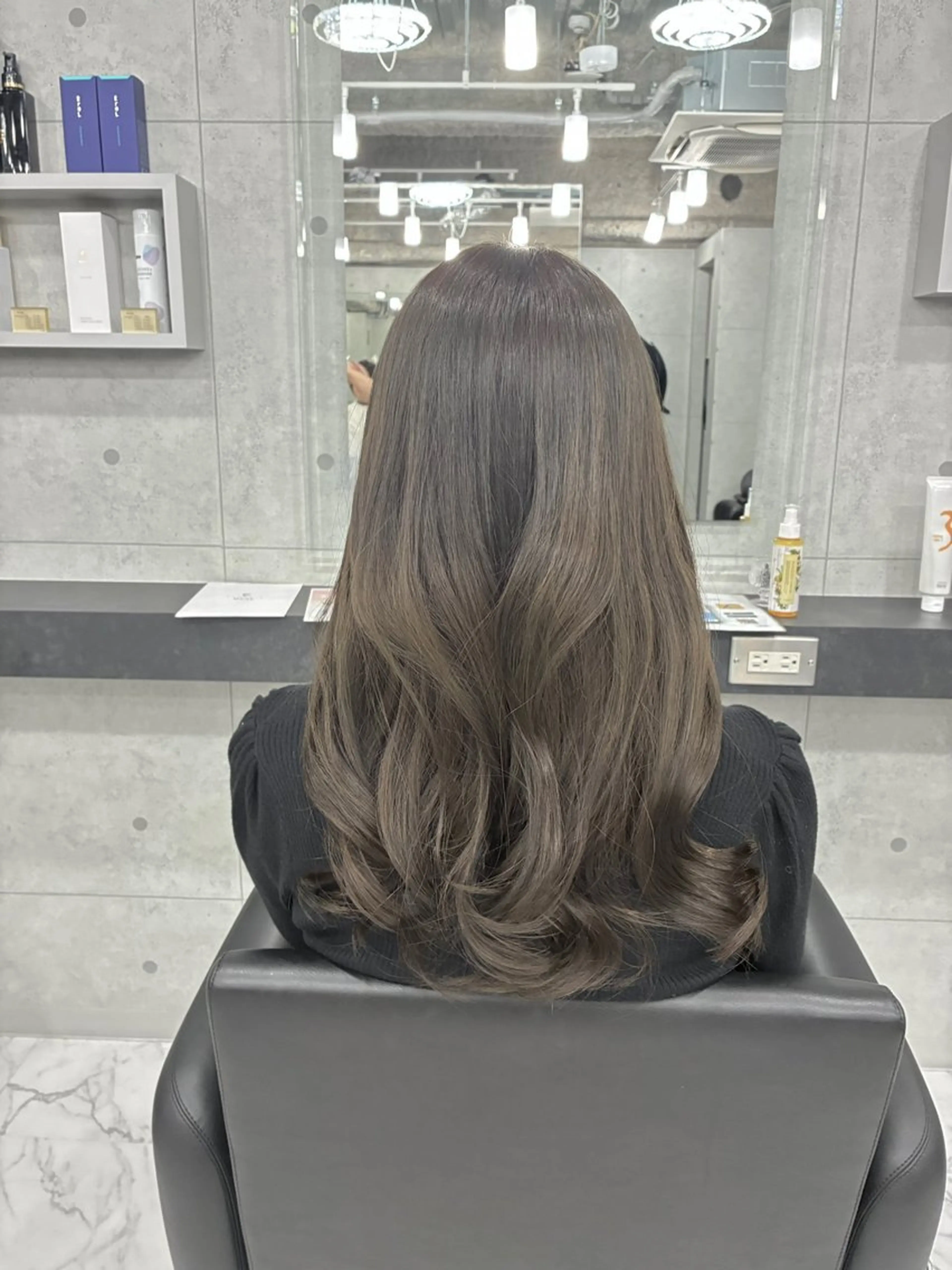 ロング カラー ベージュカラー 透明感カラー オリーブベージュ カット ヘアカラー トリートメント Endearing所属・Endearing 北澤那未🌟銀座のヘアスタイル