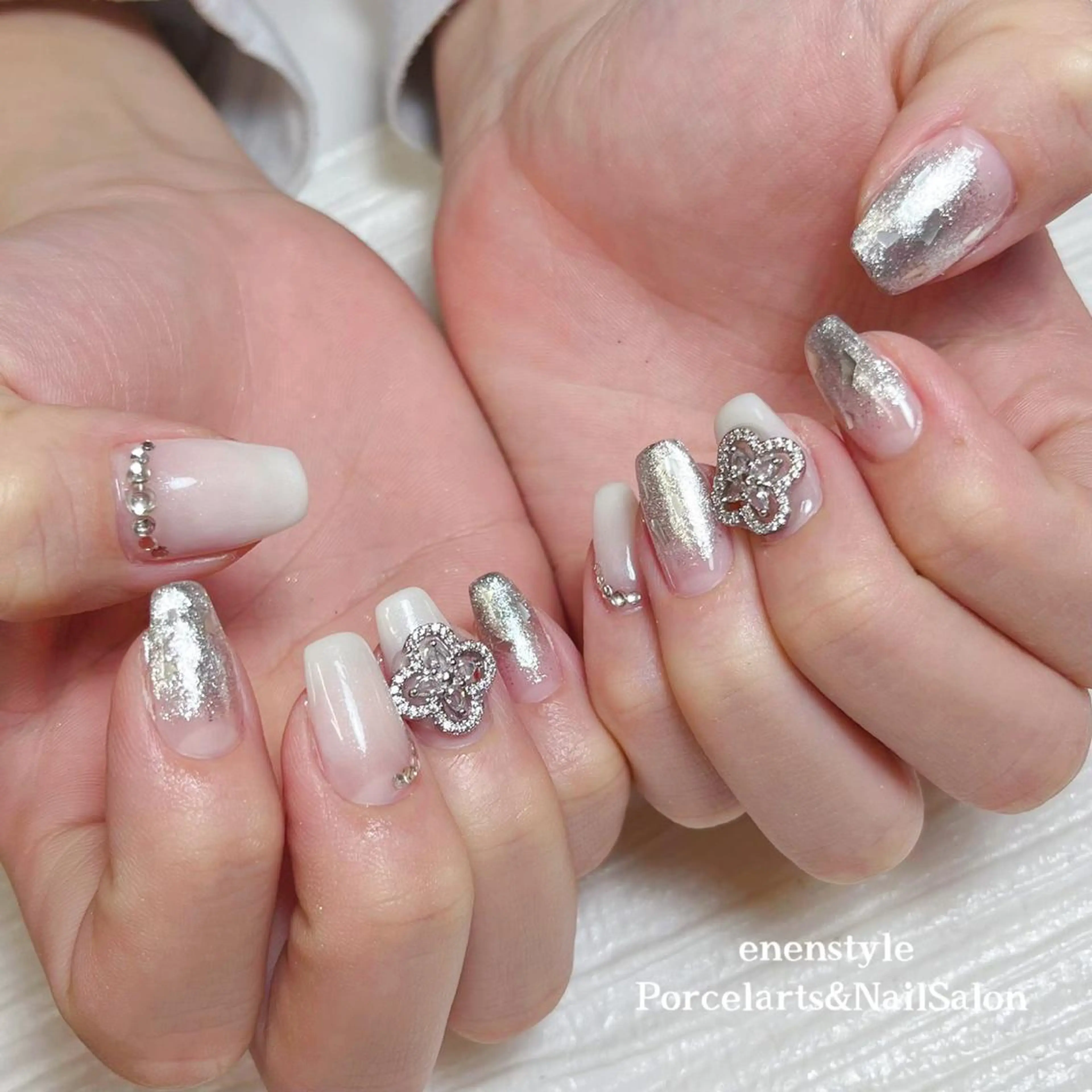 ミディアム ネイル 👑enen style👑のネイルデザイン