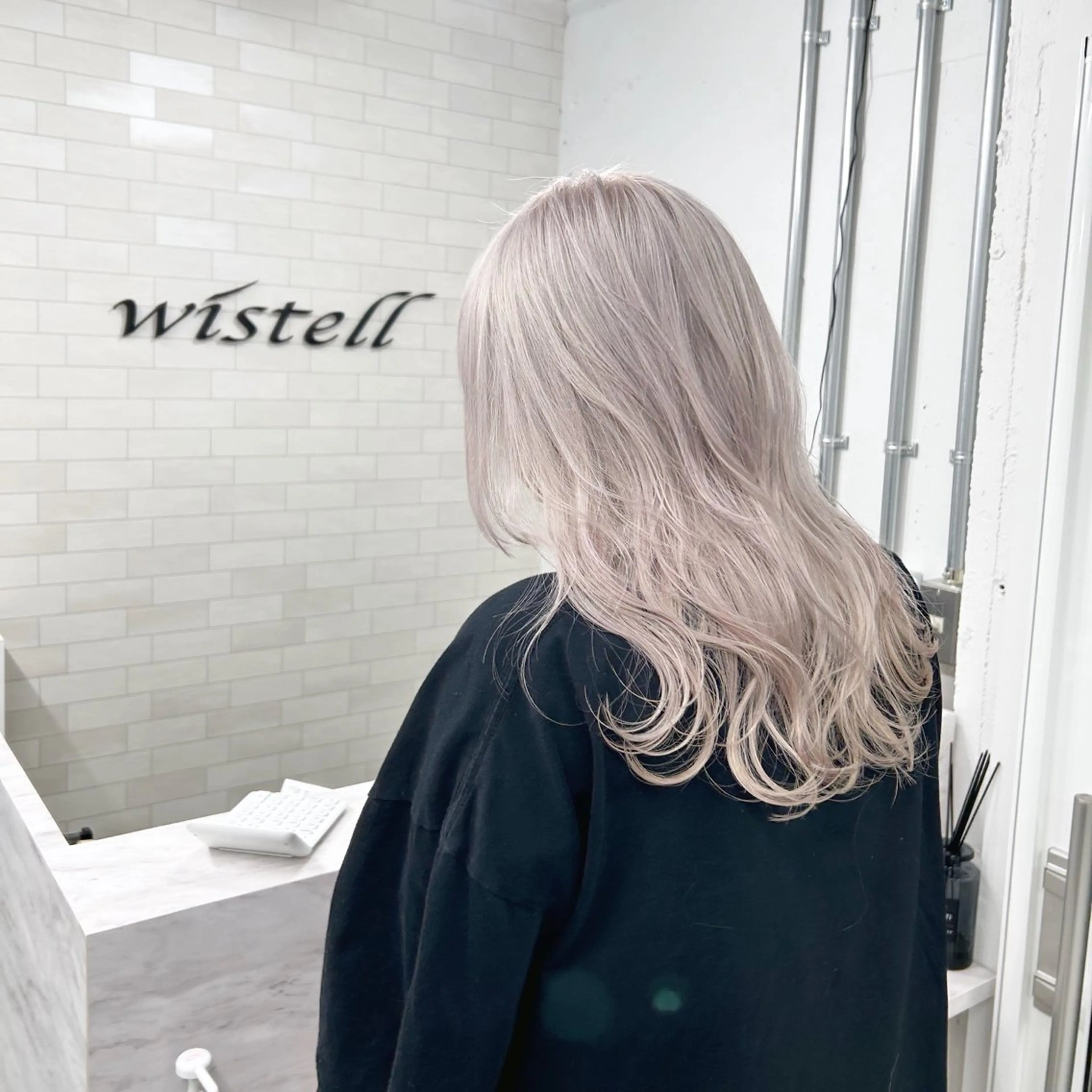 セミロング カラー ブリーチ ハイトーンカラー ヘアカラー トリートメント 失敗したくない人へ ハイトーン美容師のヘアスタイル