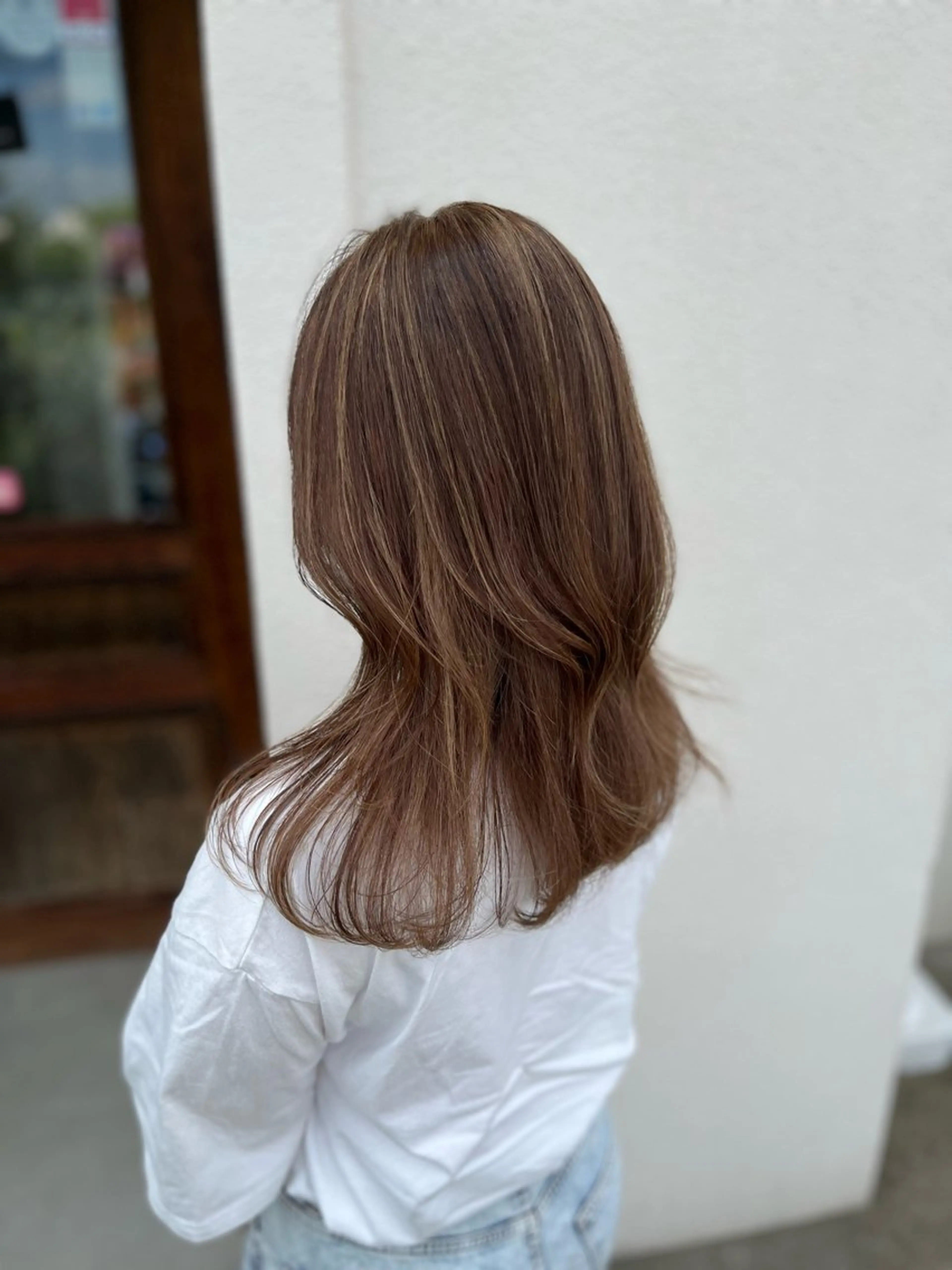 ロング カラー ハイライトカラー ハイライト ヘアカラー 西川 舞彩のヘアスタイル