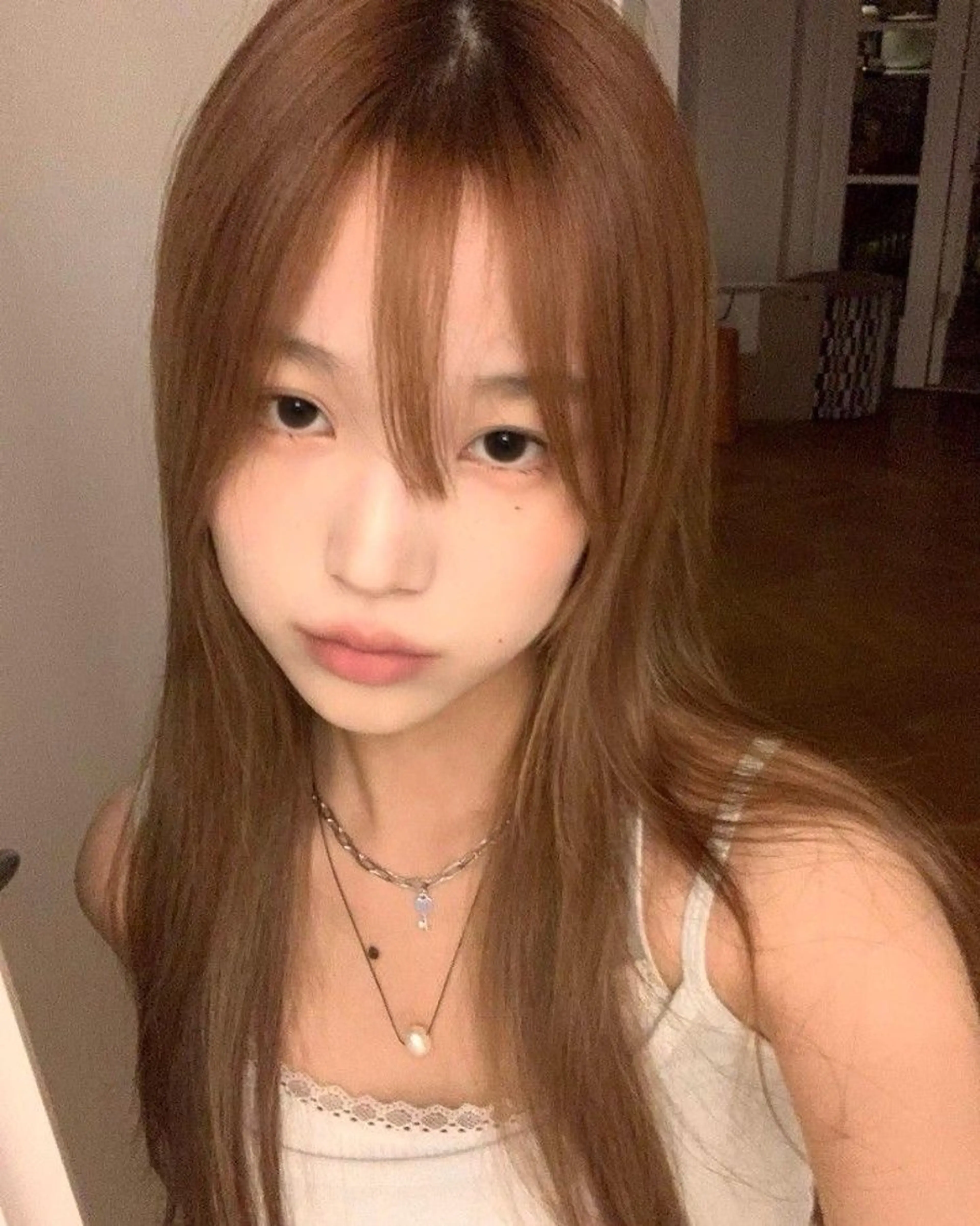 セミロング カラー ベージュカラー 透明感カラー 顔まわりレイヤー 顔周りカット レイヤーカット ヘアカラー トリートメント nonoka オリーブ/グレージュのヘアスタイル