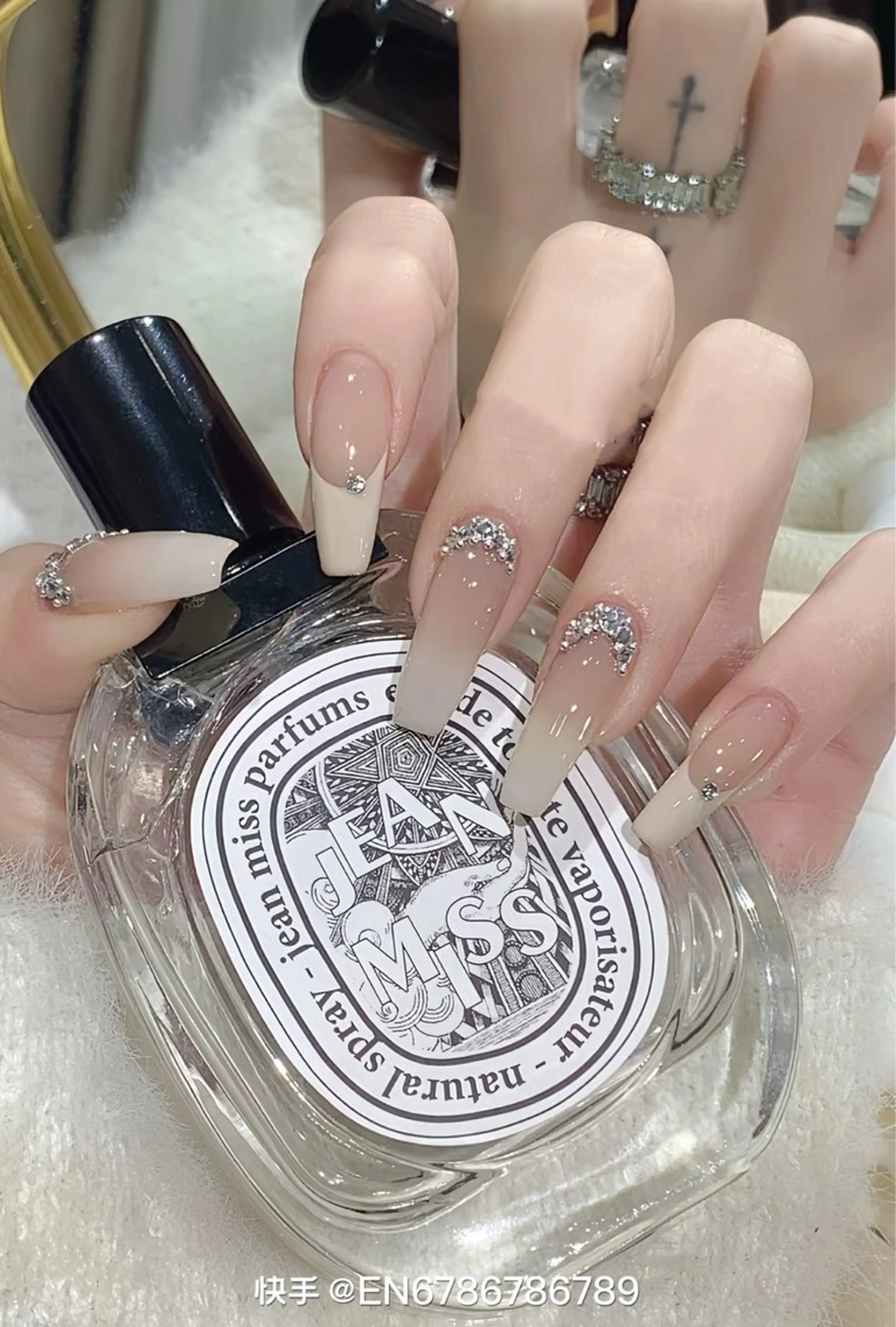 ネイル 長さ出し フレンチネイル ジェルネイル 韓国ネイル マグネットネイル sun nail池袋 モデル募集のネイルデザイン