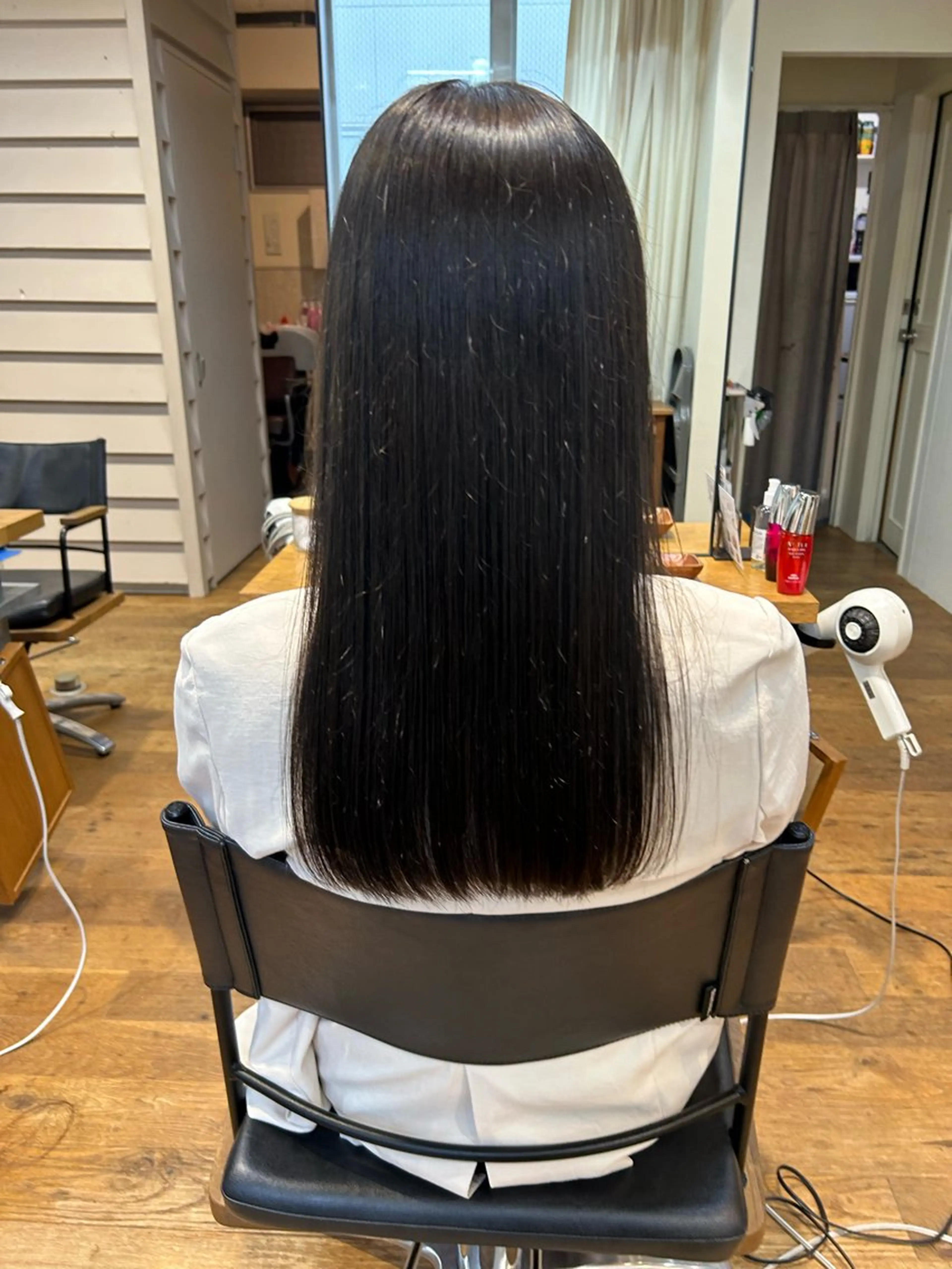 セミロング カラー アッシュ 透明感カラー 、 、のヘアスタイル