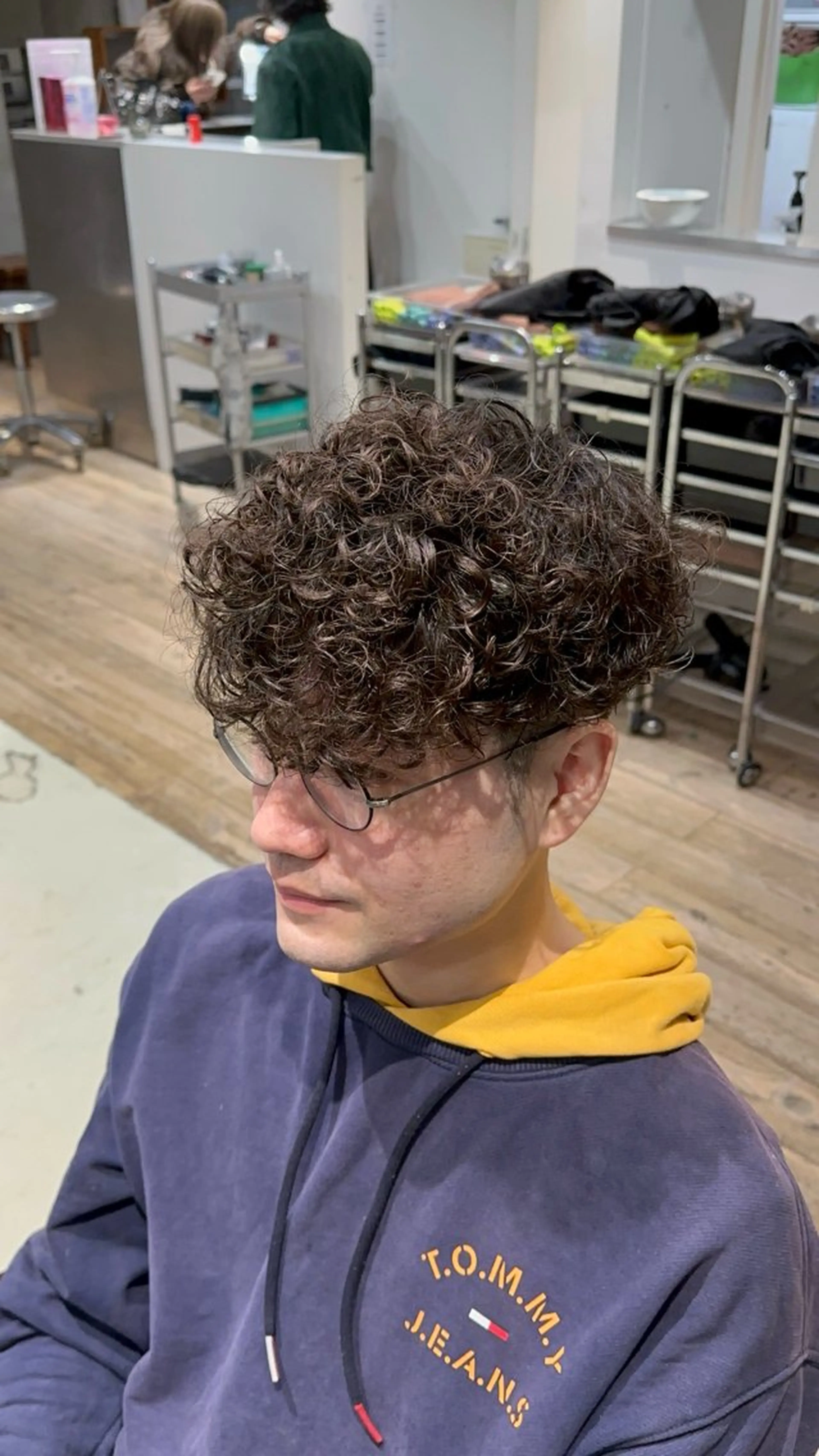 パーマ メンズ メンズパーマ スペインカール カット パーマ fifth原宿 宮部蓮のヘアスタイル