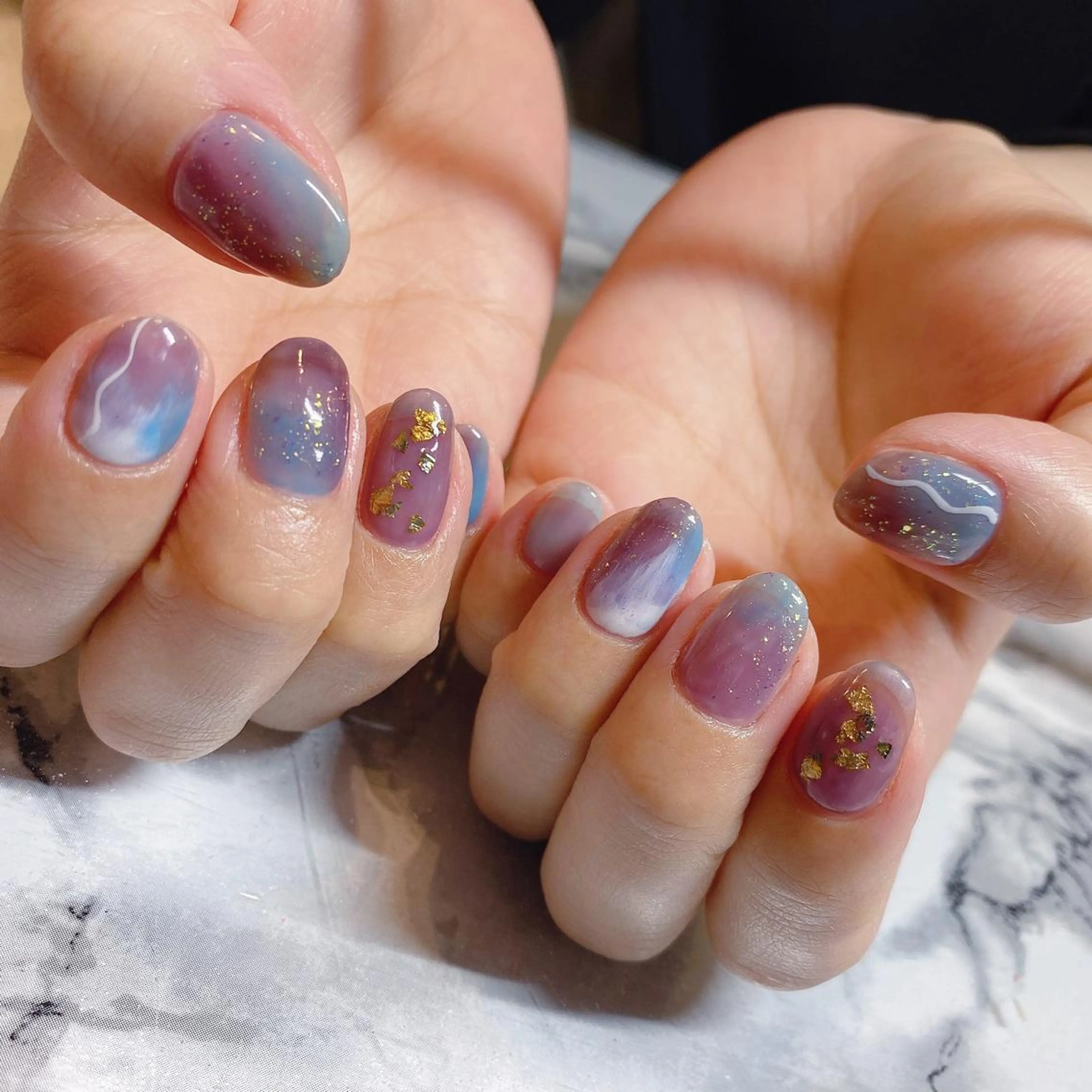 ネイル アートネイル オーロラネイル ブルー ニュアンスネイル ワンカラーネイル To Me Nail所属・🩵 mei🩵のネイルデザイン