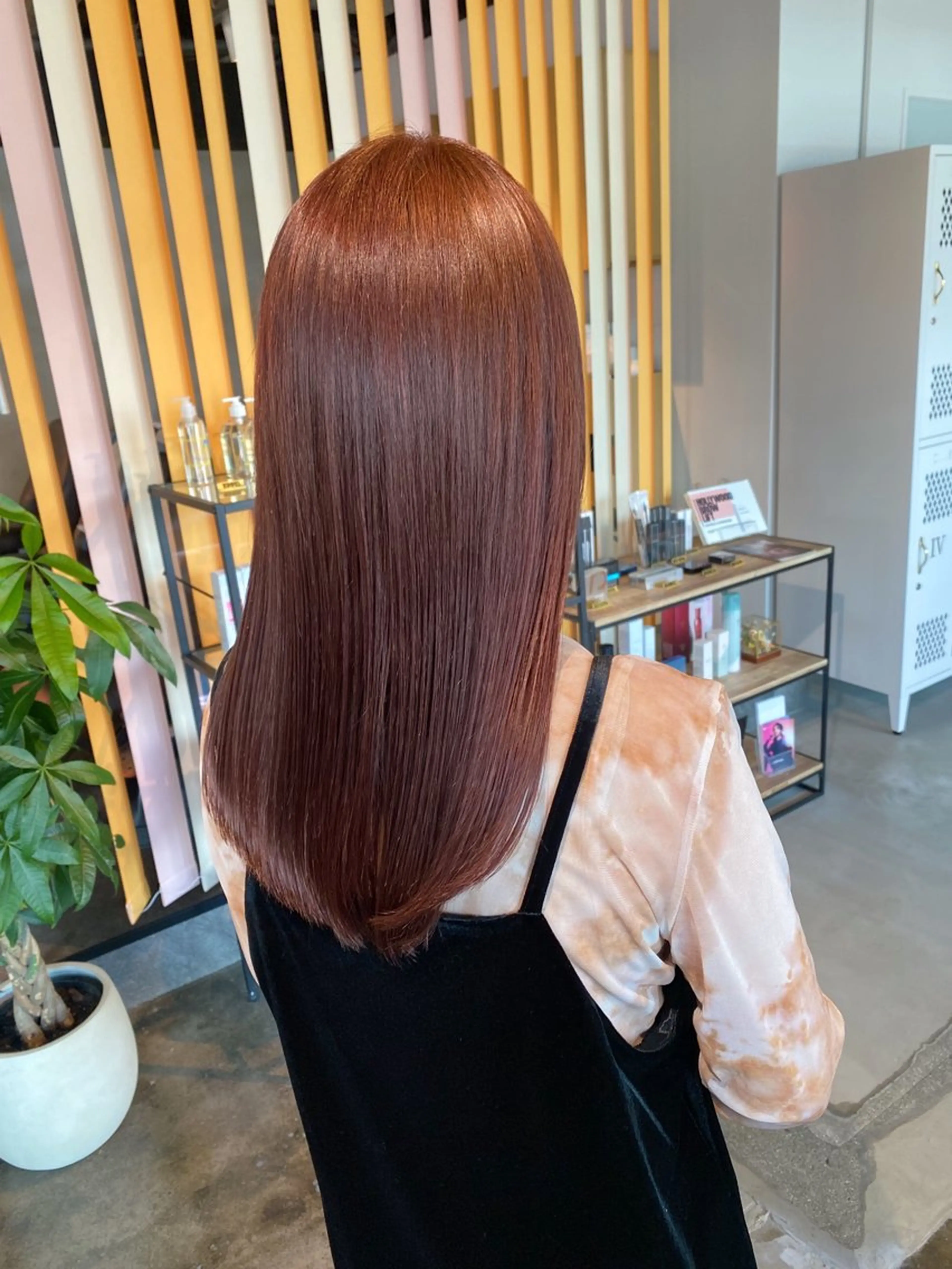 ロング カラー ピンクカラー ピンクパープル パープルカラー 安藤 結花のヘアスタイル