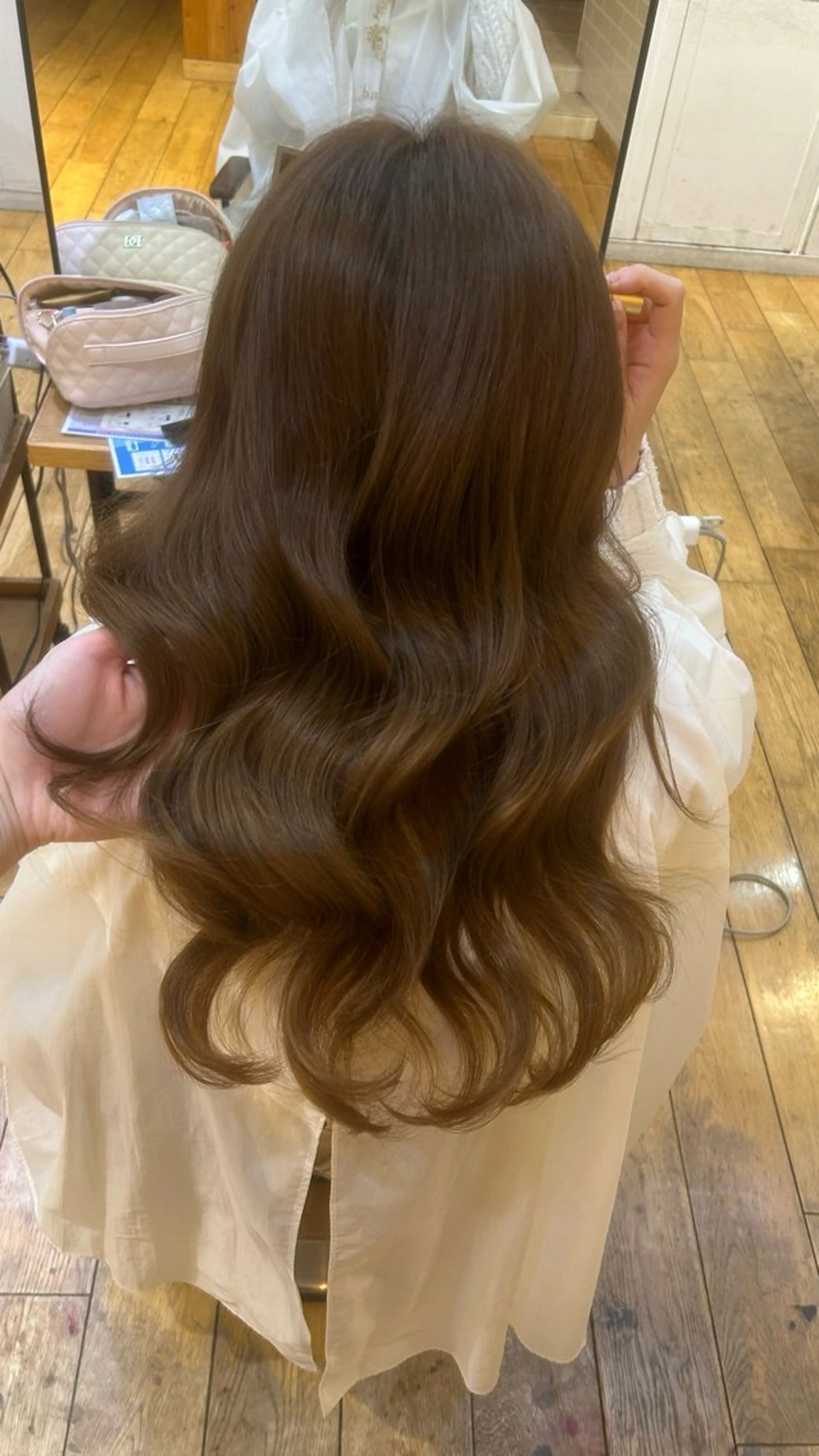 ロング ichiri /艶カラー/韓国ヘアのヘアスタイル