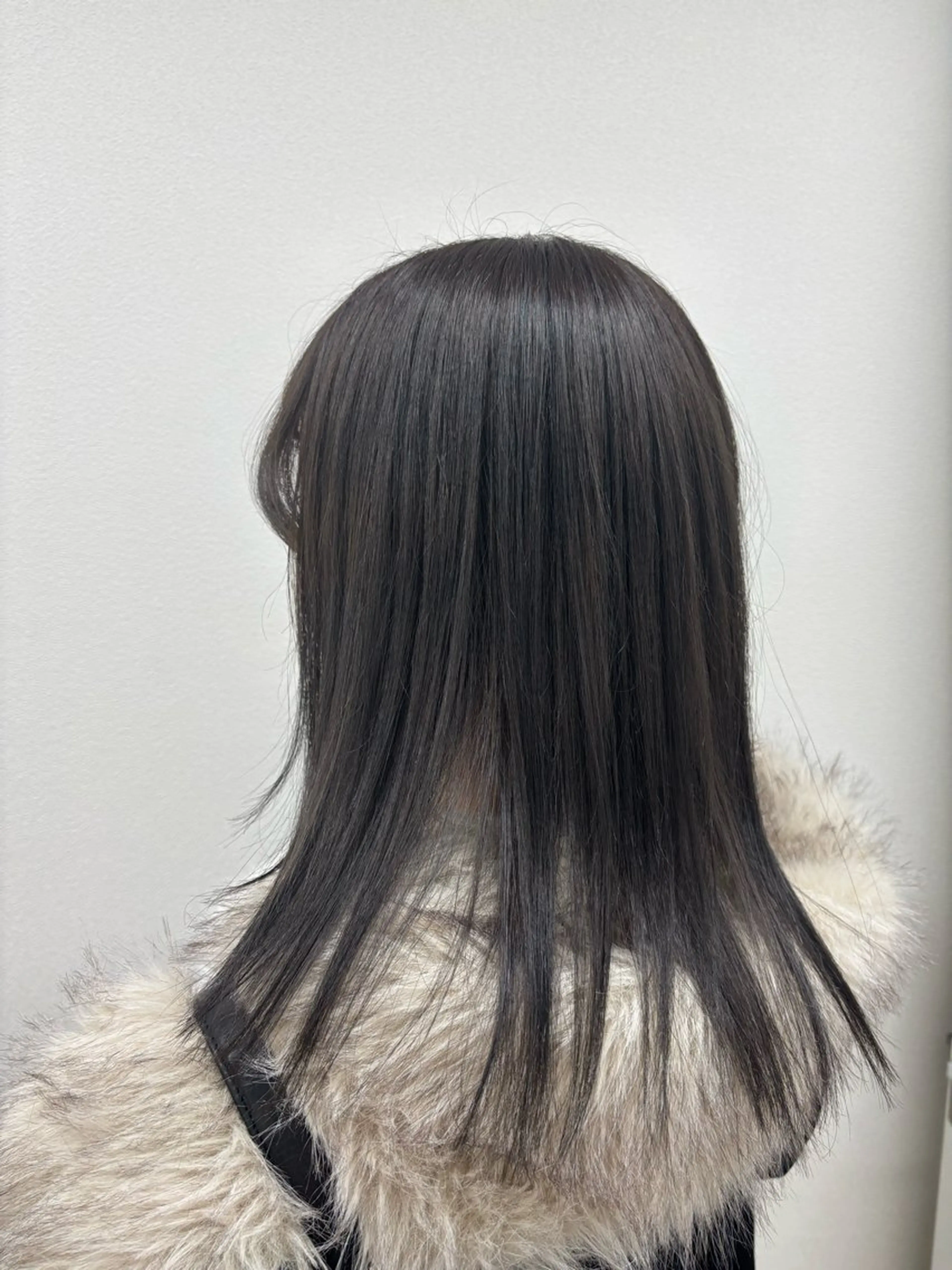 ミディアム カラー カット ヘアカラー トレンドカラー🎀 miku🪞🩰のヘアスタイル