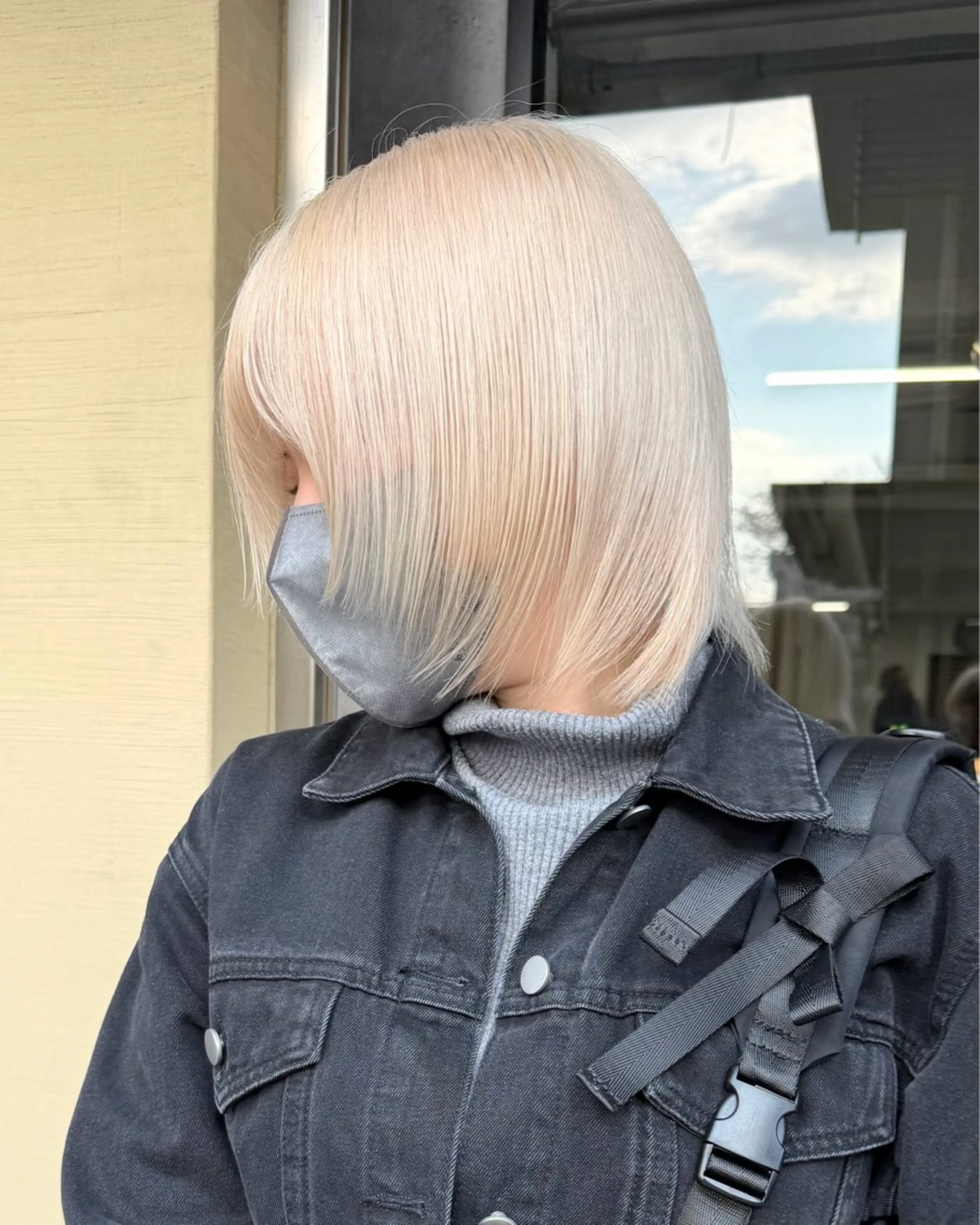 ショート カラー ボブレイヤー ブリーチ 抜きっぱなしブロンド ブロンド ハイトーンカラー カット ヘアカラー トリートメント darts所属・マツダ レンのヘアスタイル