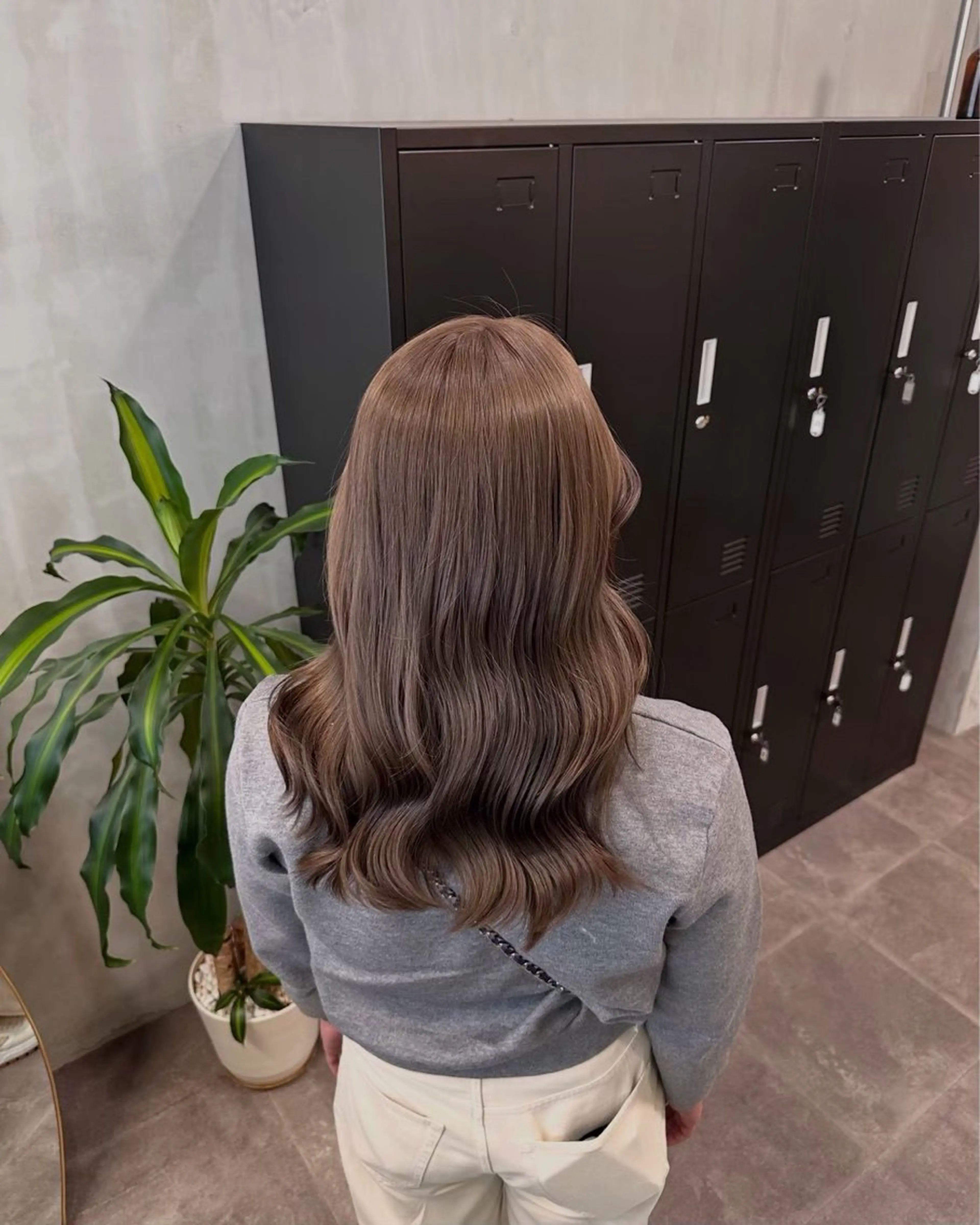 セミロング カラー ブリーチ ケアブリーチ ハイトーンカラー 顔まわりレイヤー 髪質改善 カット ヘアカラー トリートメント 髪質改善/縮毛矯正 taichiのヘアスタイル