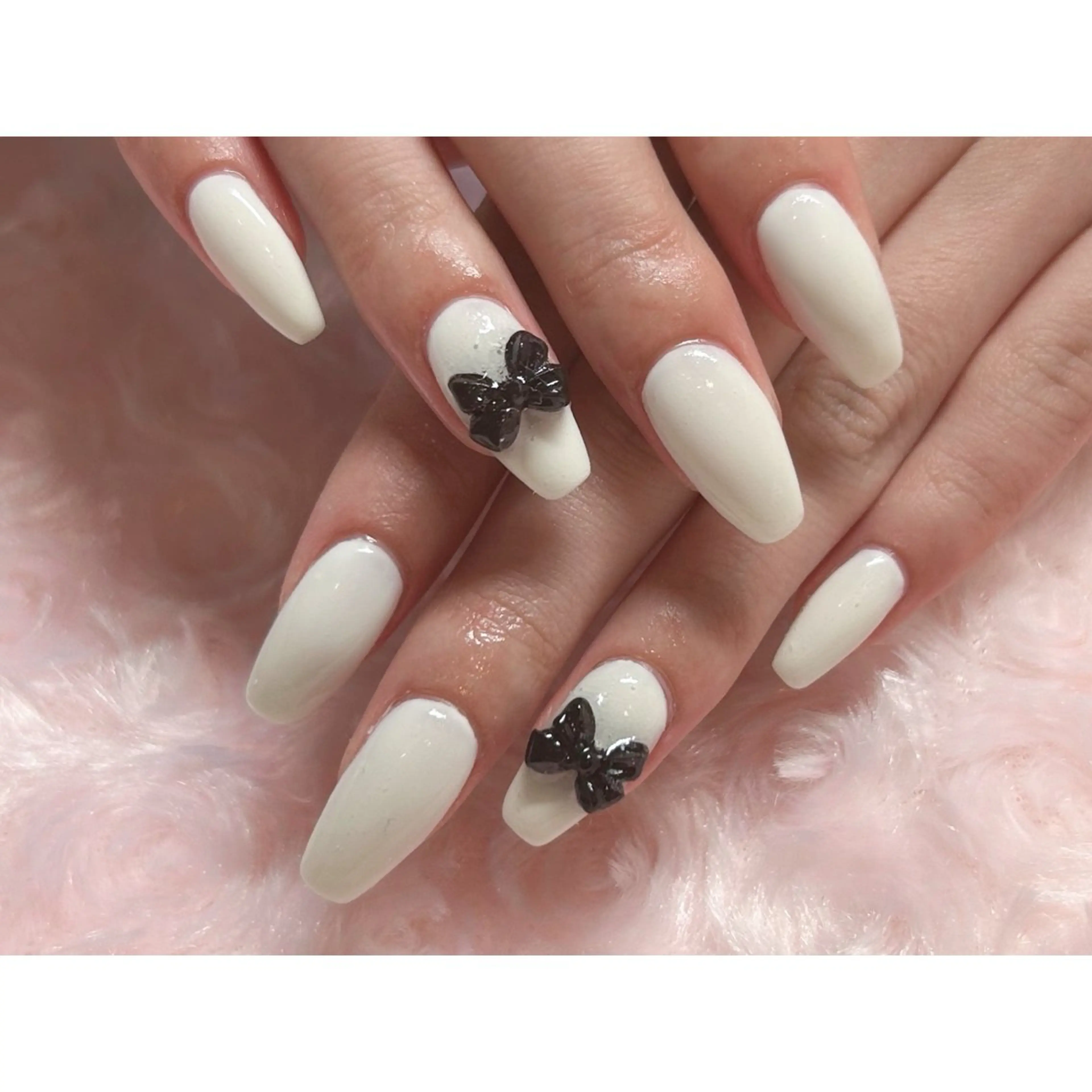 ネイル ストーンネイル ハンドネイル 横浜駅東口 🐬🫧 ｵｰﾀのネイルデザイン