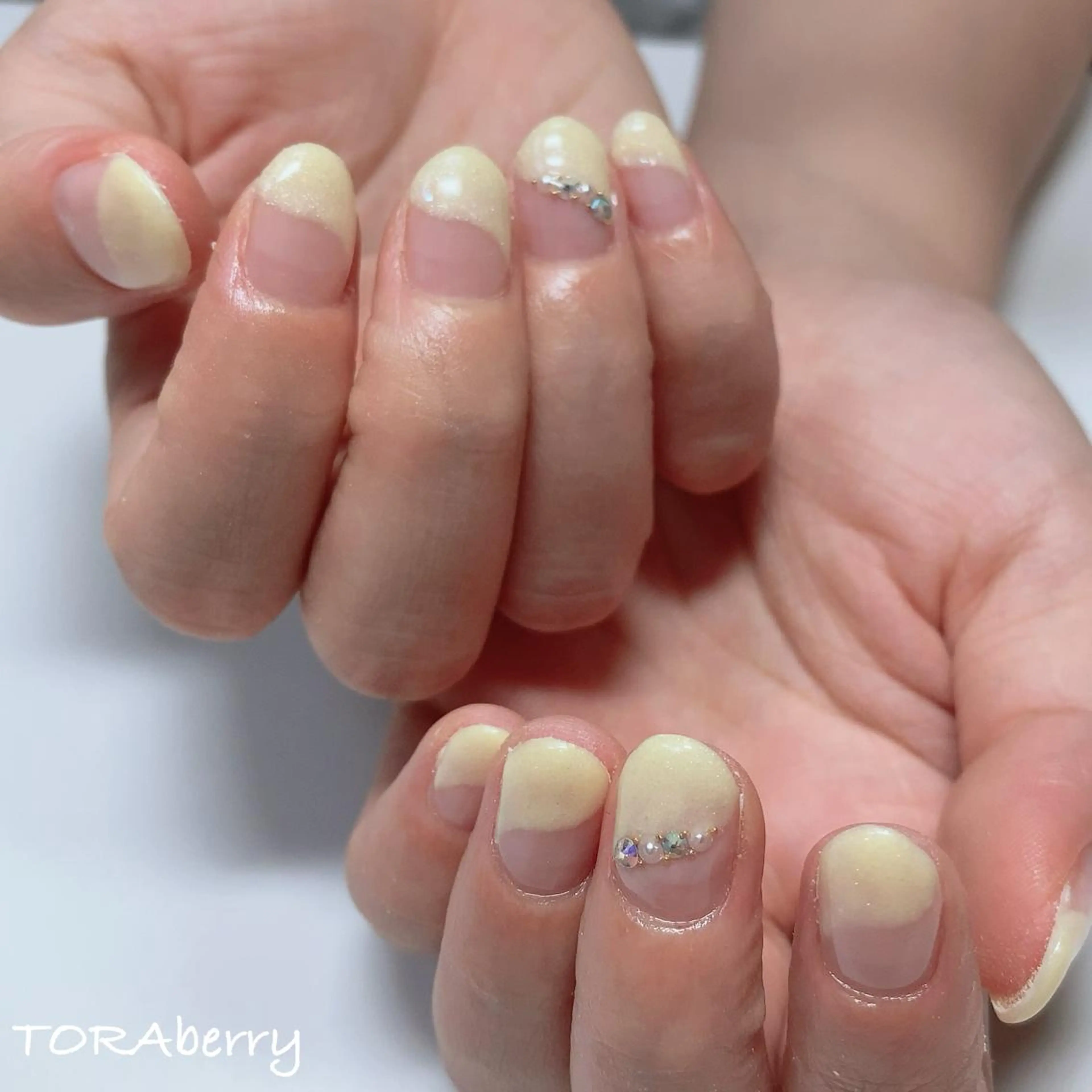 ネイル ハンドネイル ネイリスト なつみのネイルデザイン