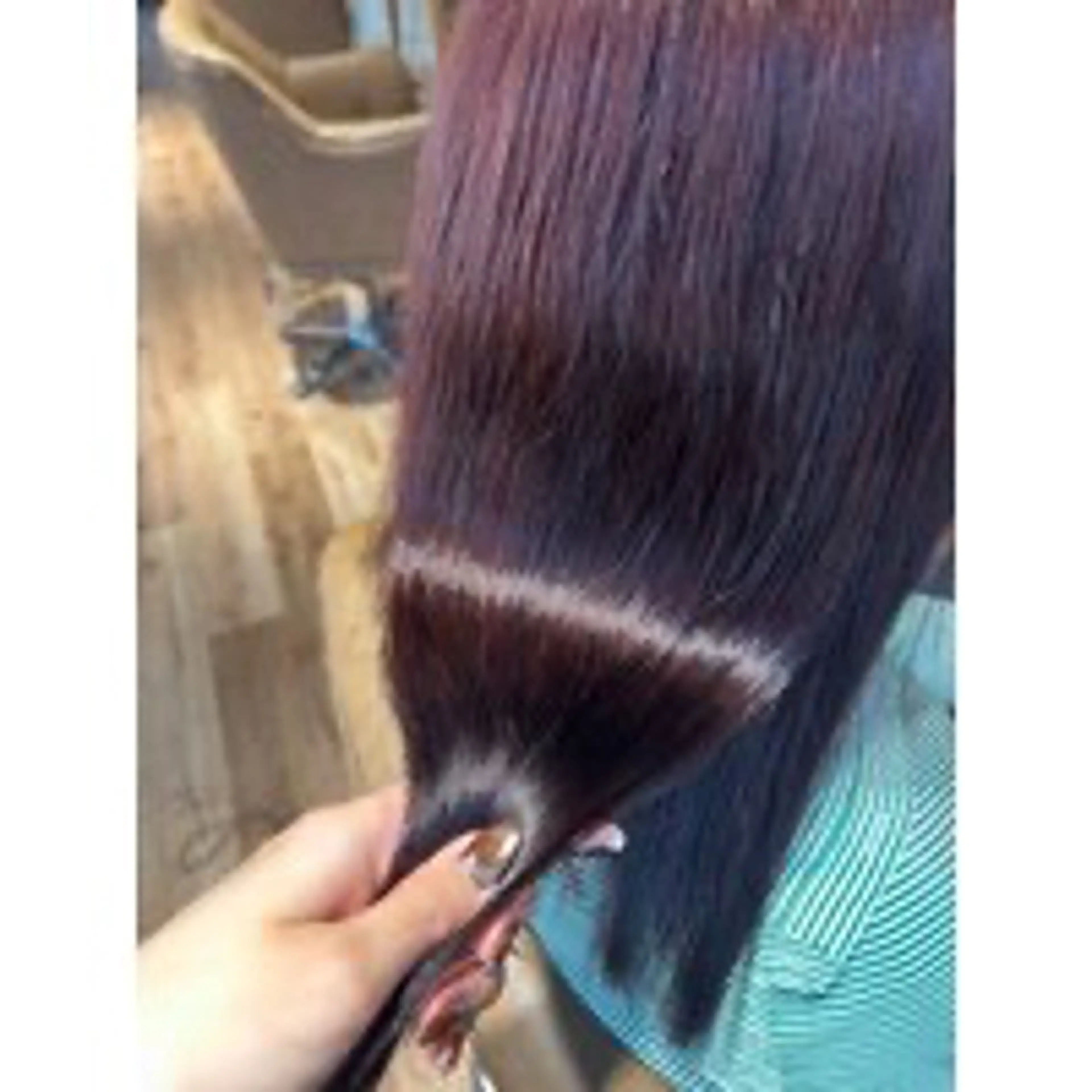 セミロング ヘアカラー 高口 小春のヘアスタイル