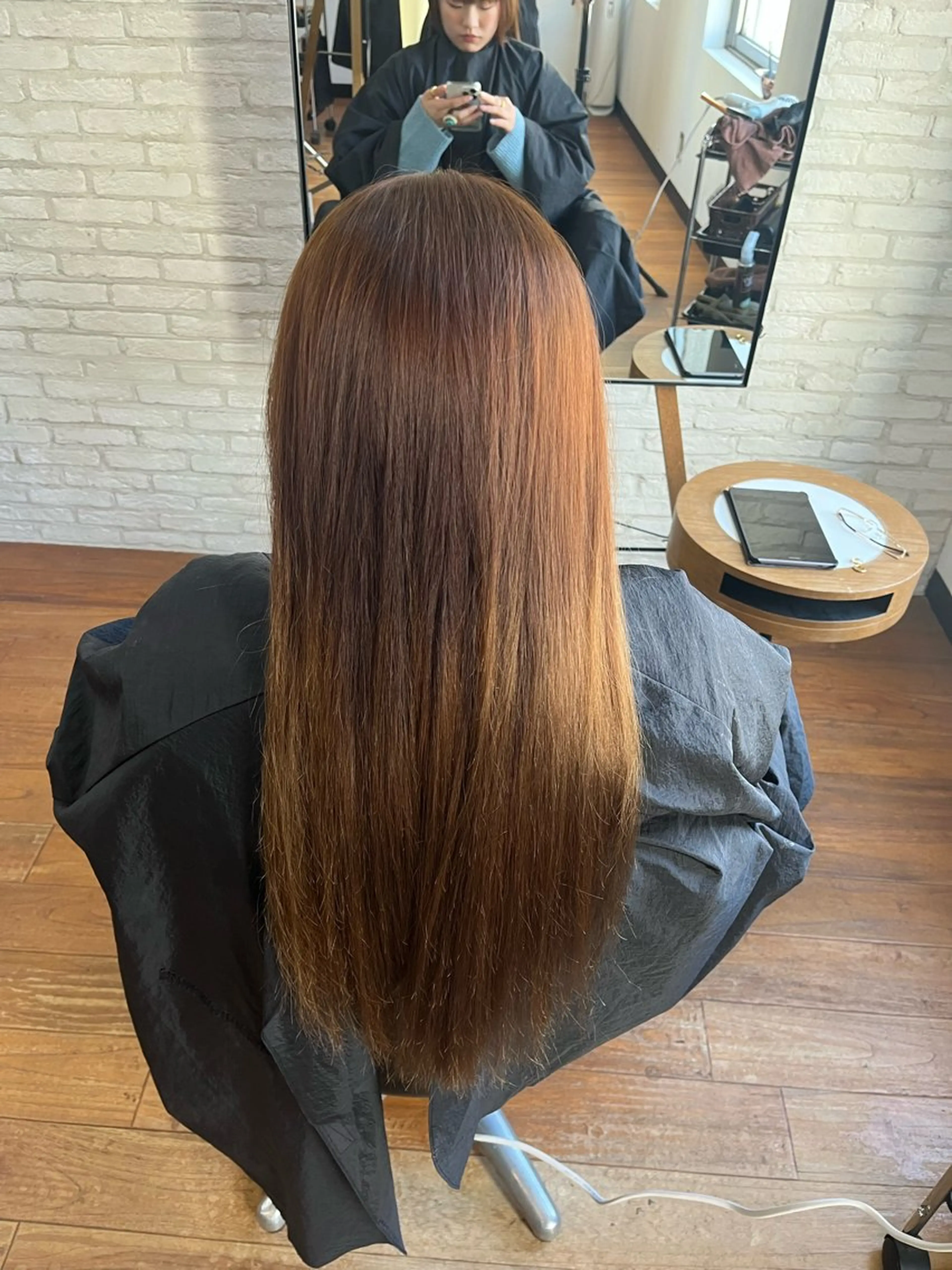 ロング 相澤 彩美のヘアスタイル