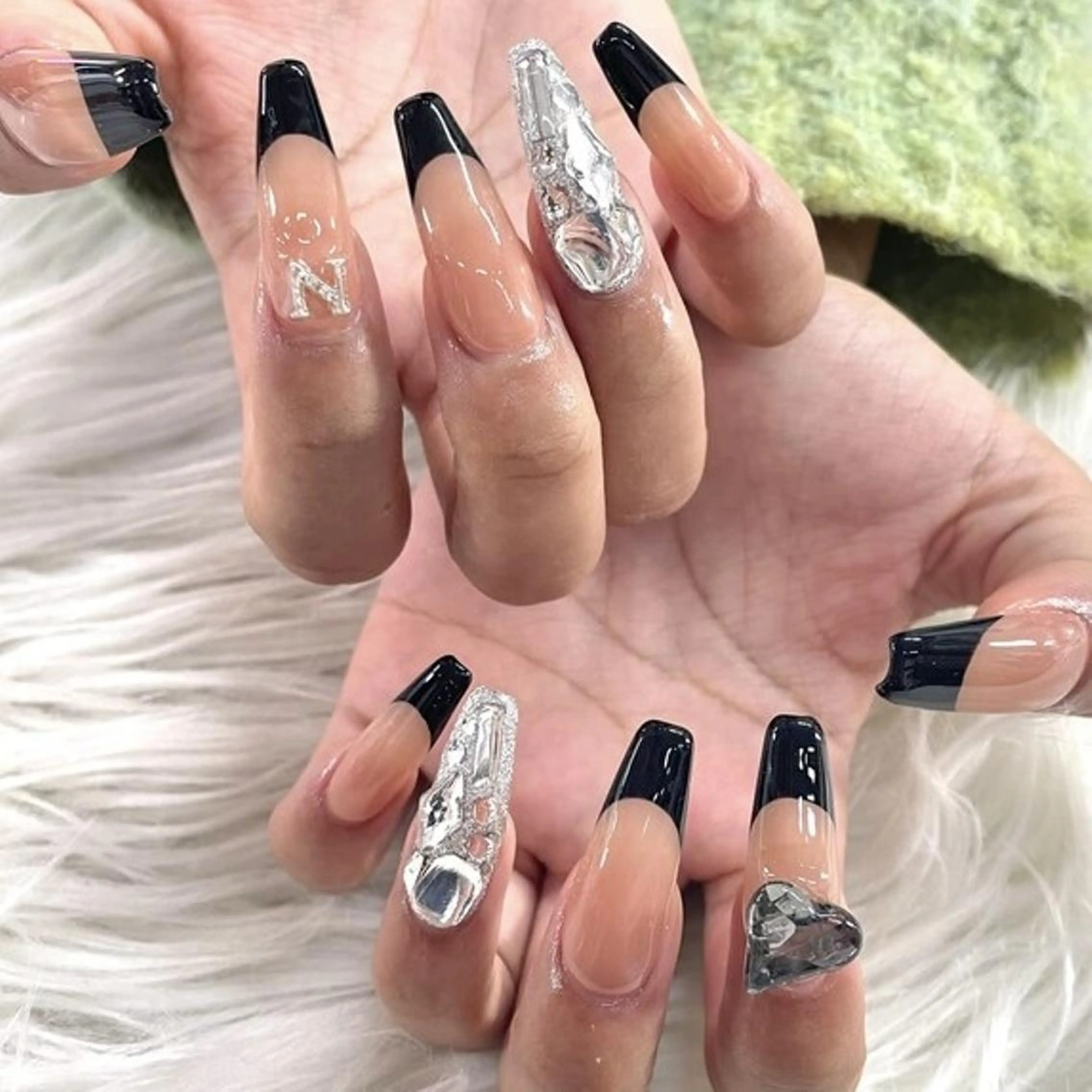 ネイル フレンチネイル ロングネイル 春ネイル WOLTOKYO🌙 渋谷韓国ネイルのネイルデザイン