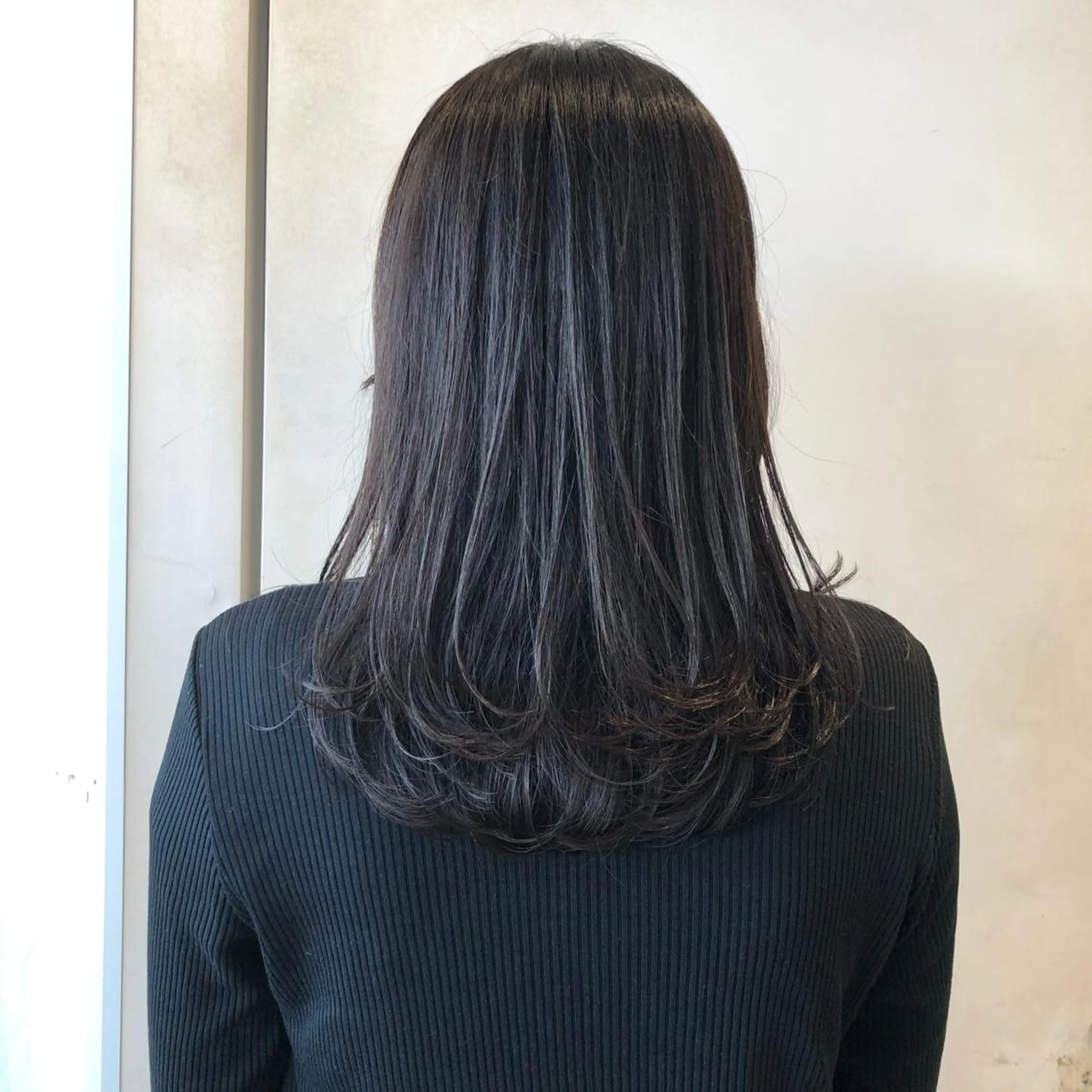 セミロング カラー モテ髪×トレンド💕 小顔レイヤー 金井のヘアスタイル