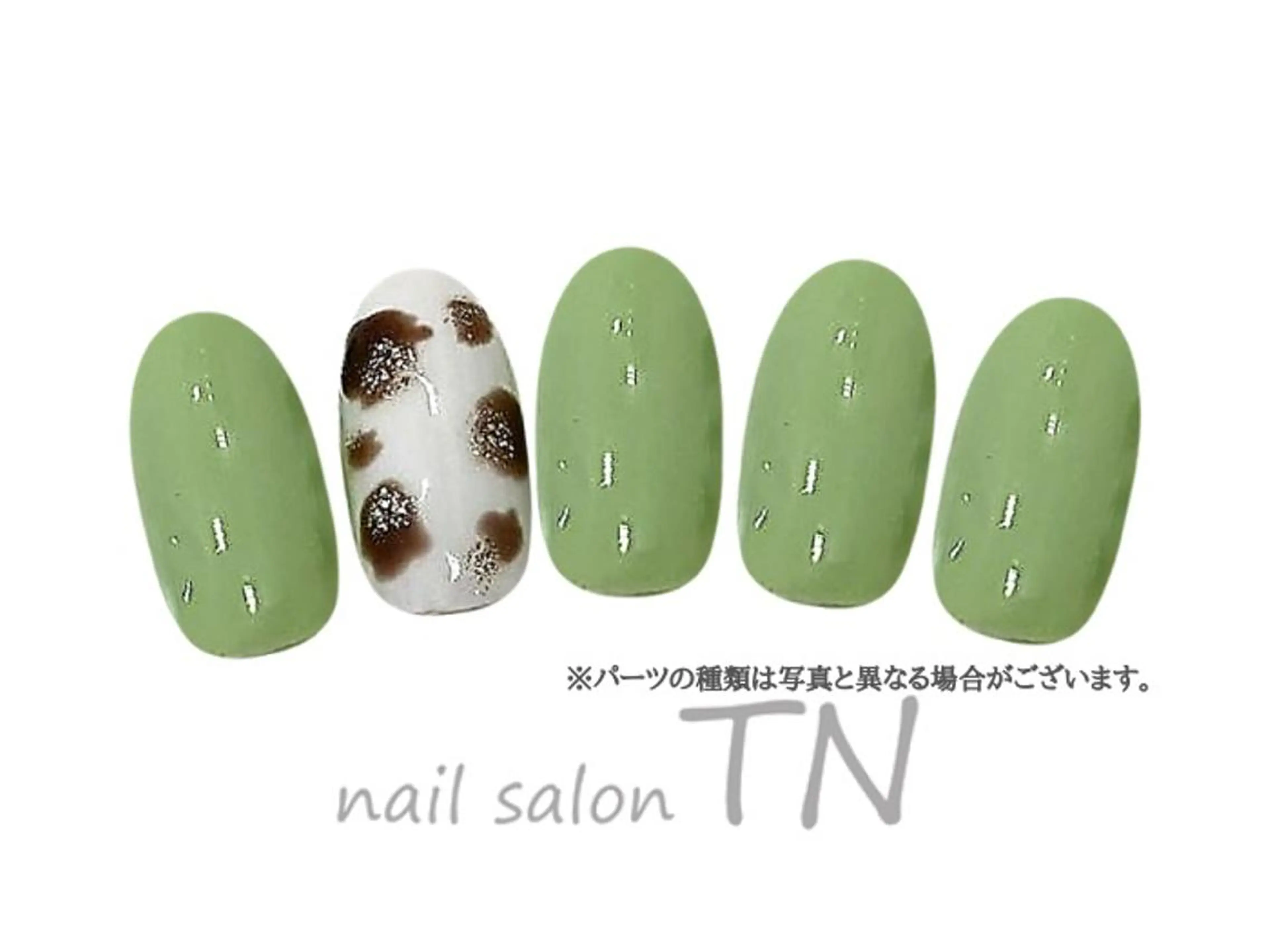 ミディアム ハンドネイル 矢川 まどかのネイルデザイン