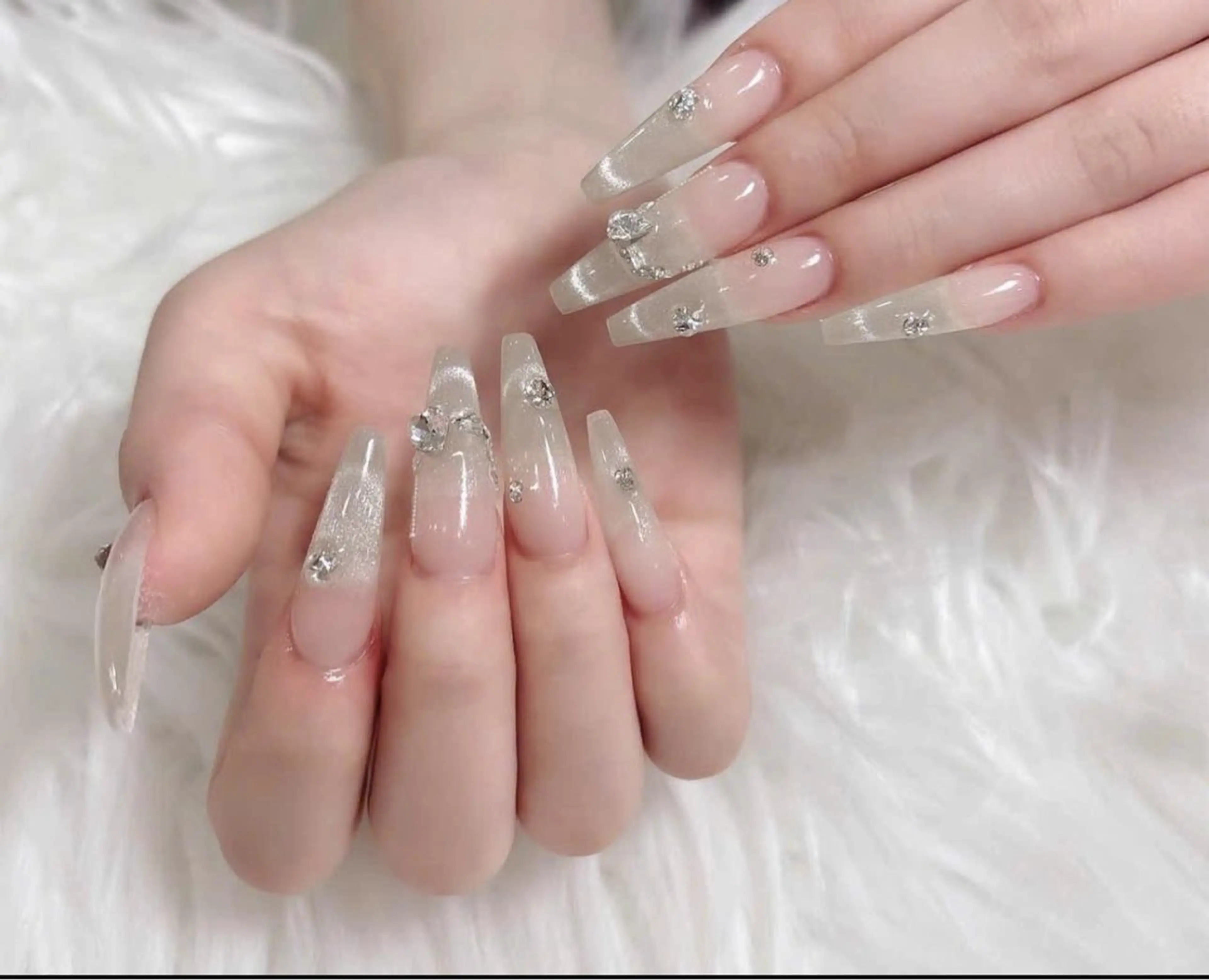 ネイル フレンチネイル ジェルネイル ガラスフレンチ ハロウィン ハート H.baby Nail Salonのネイルデザイン