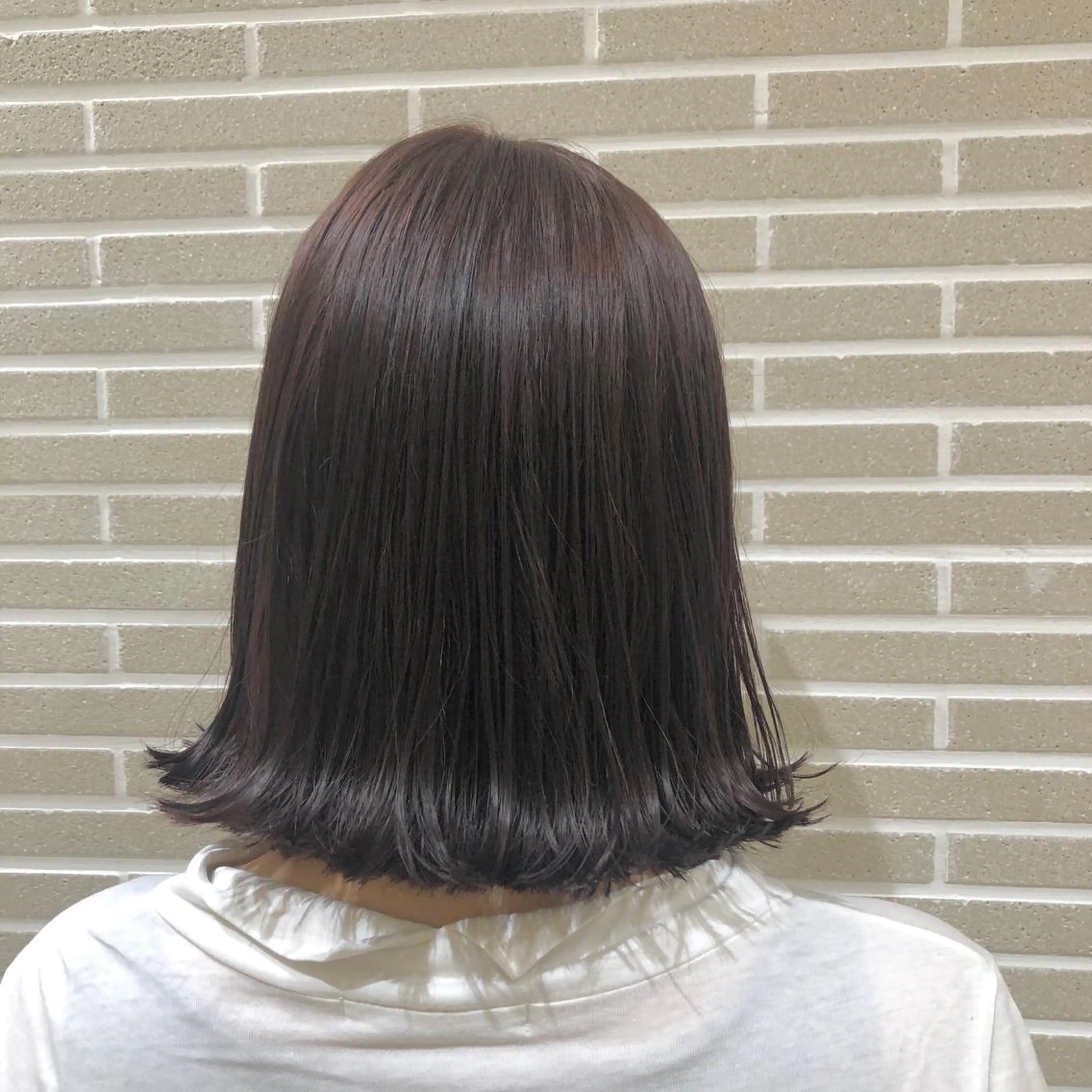 ミディアム カット 縮毛矯正 植田 菜月のヘアスタイル