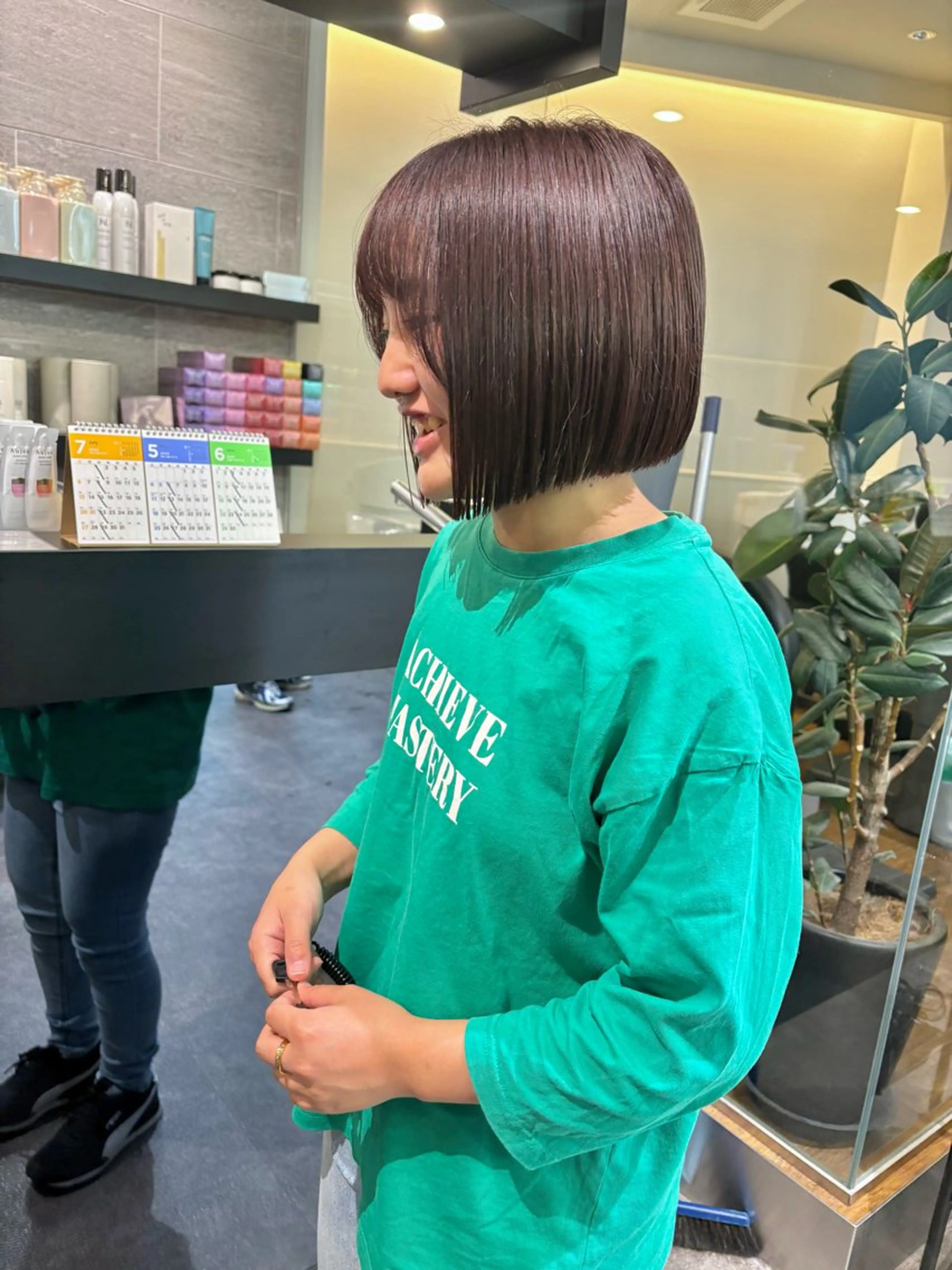 【ナチュラルなカラーにしたい方】3回目までご来店の方限定✨ワンカラー➕カット✂️➕オージュアトリートメント🫧の写真