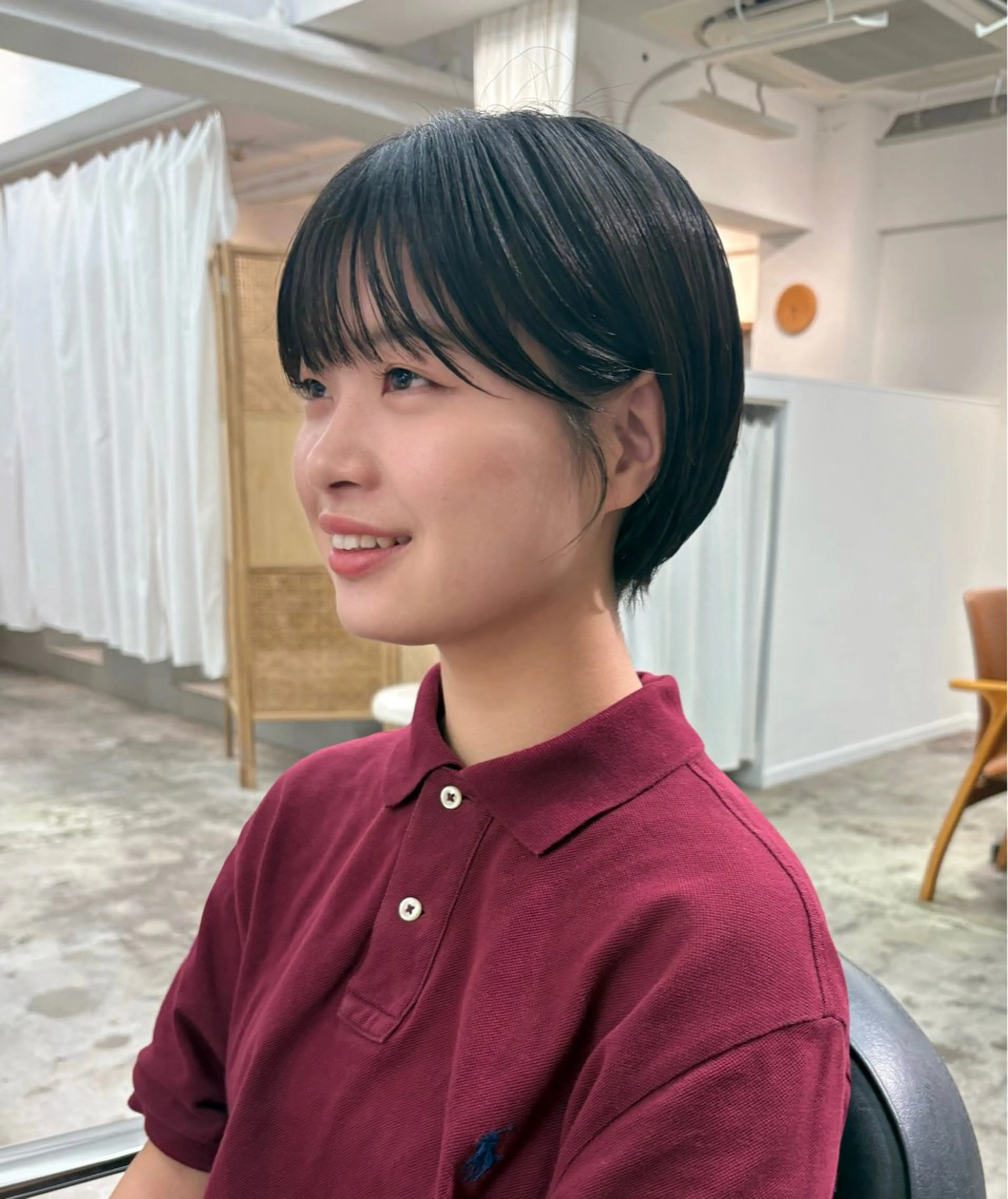 ショート aiko【艶カラー ・ミニモ年内で終了】のヘアスタイル