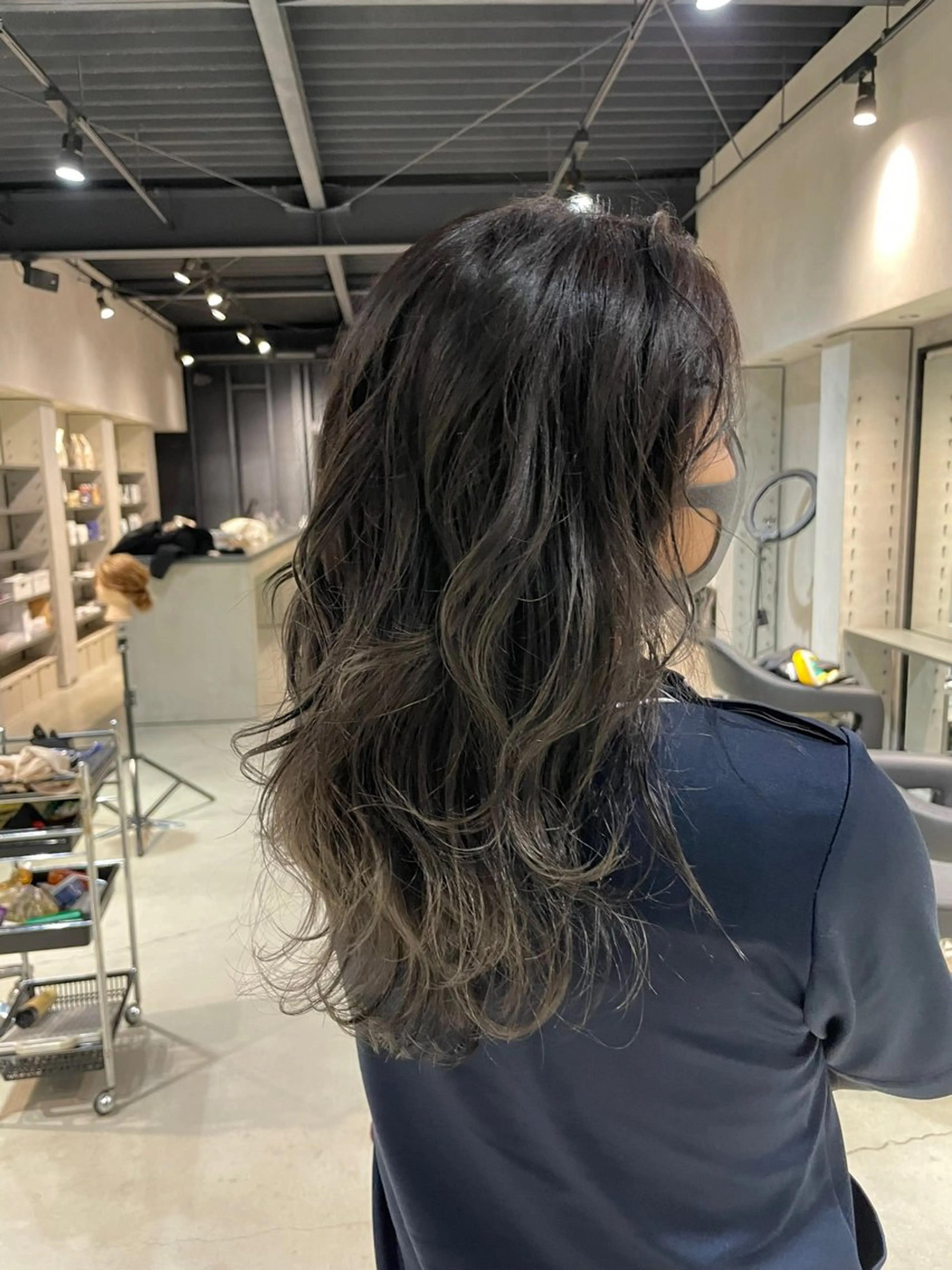 カラー 大川 桃里のヘアスタイル