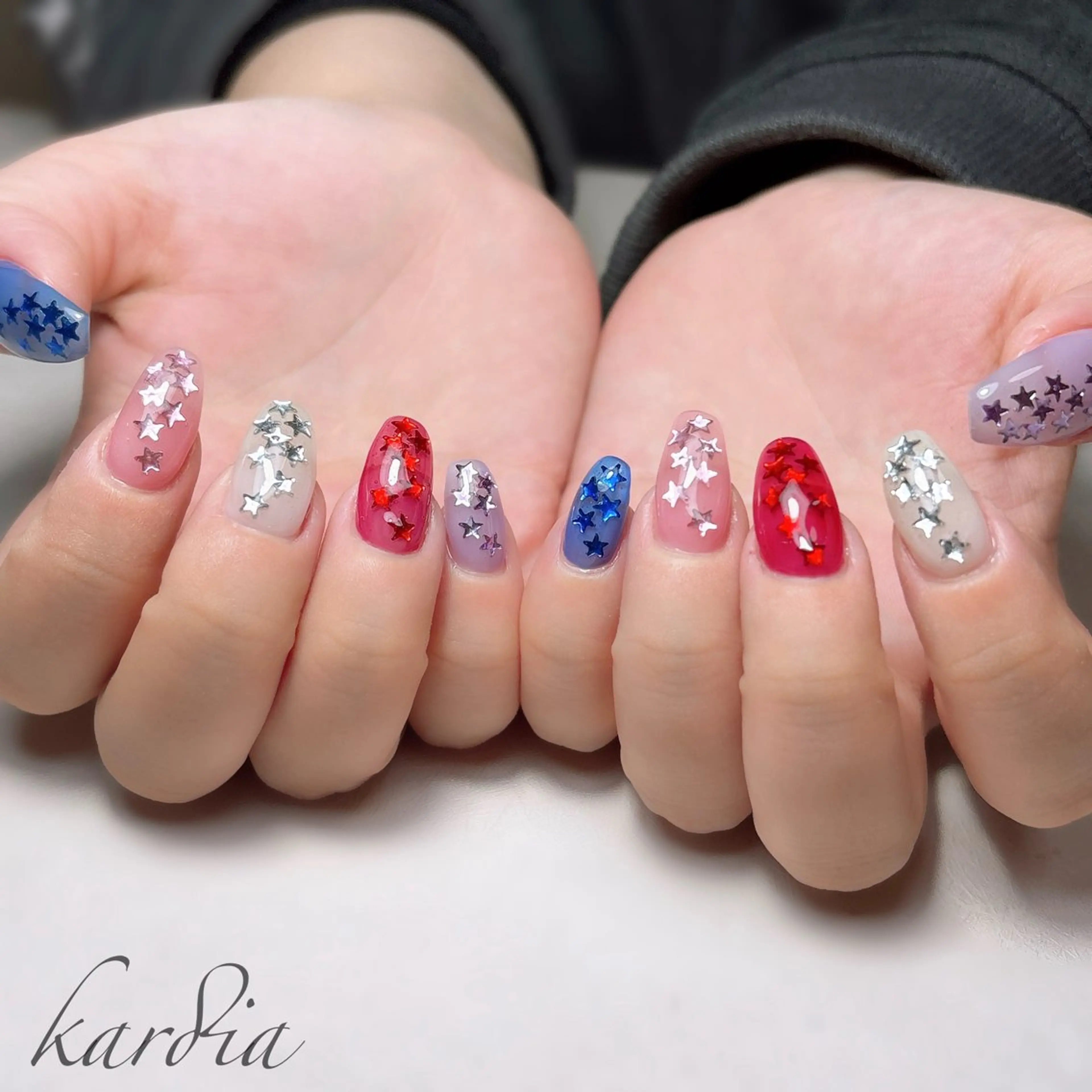 ネイル ハンドネイル καρδιά -ｶﾙﾃﾞｨｱ-のネイルデザイン