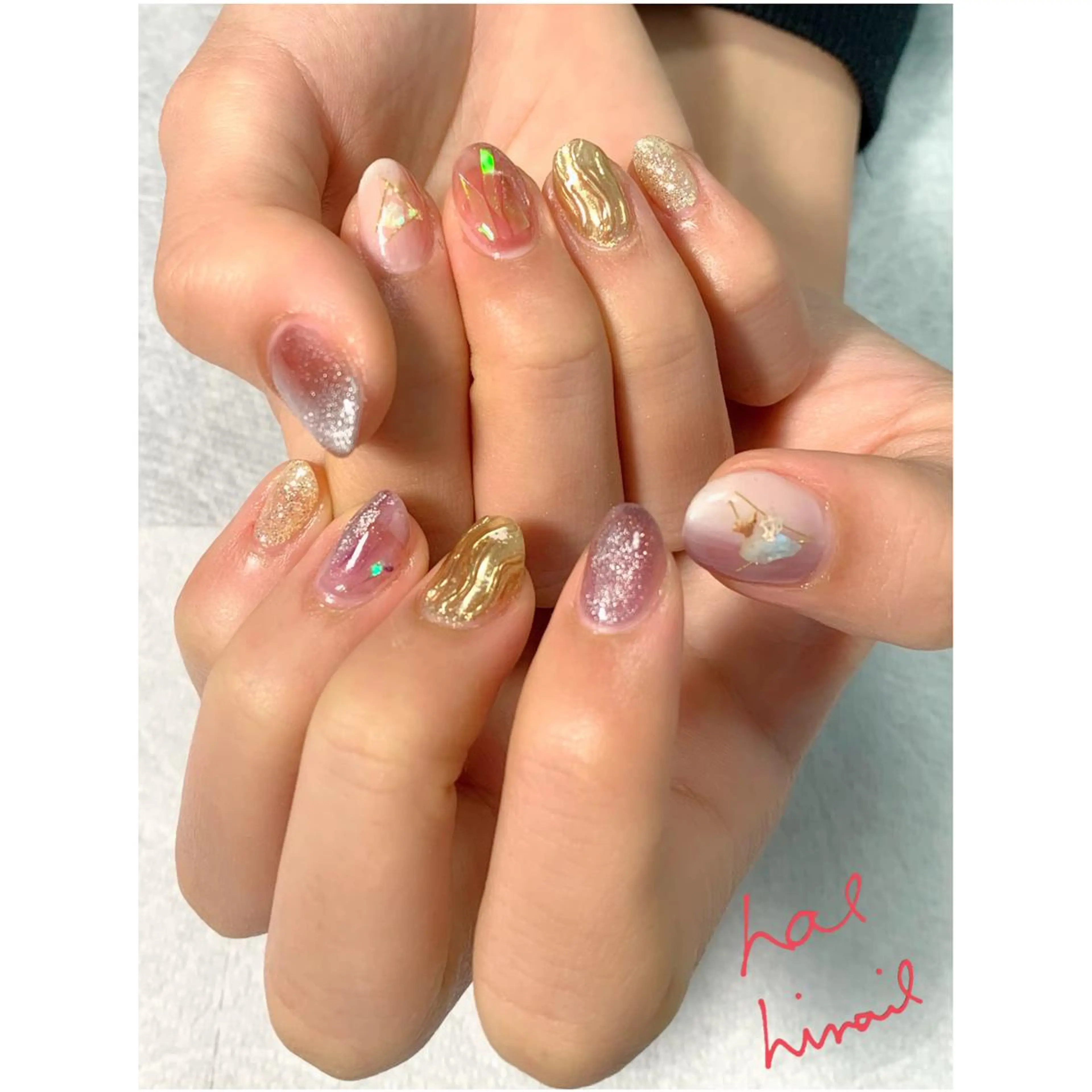 ネイル マグネットネイル ミラーネイル ニュアンスネイル はるひな ねいるのネイルデザイン