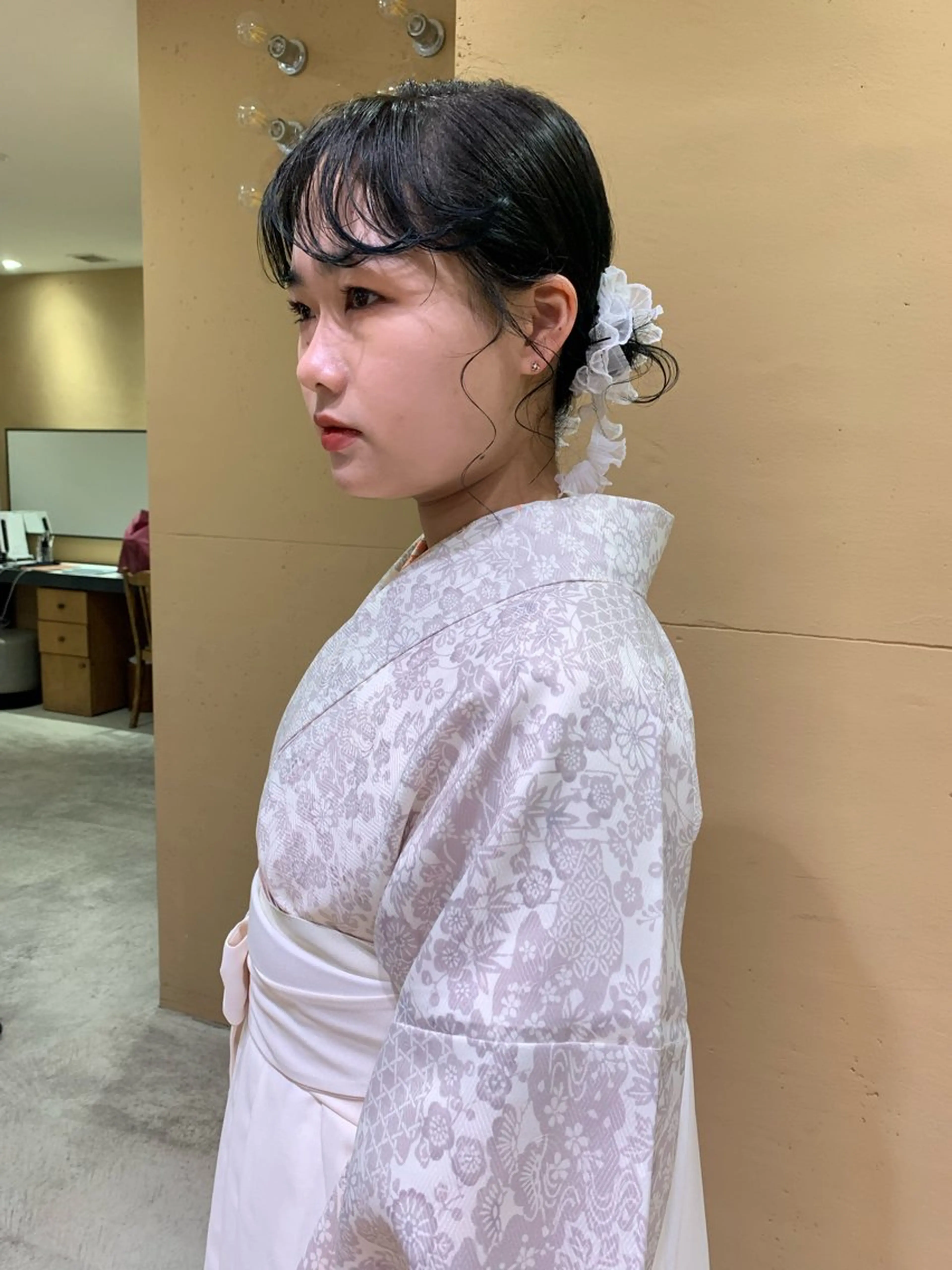 ミディアム ハイトーン/顔まわり レイヤー/YUKAのヘアスタイル