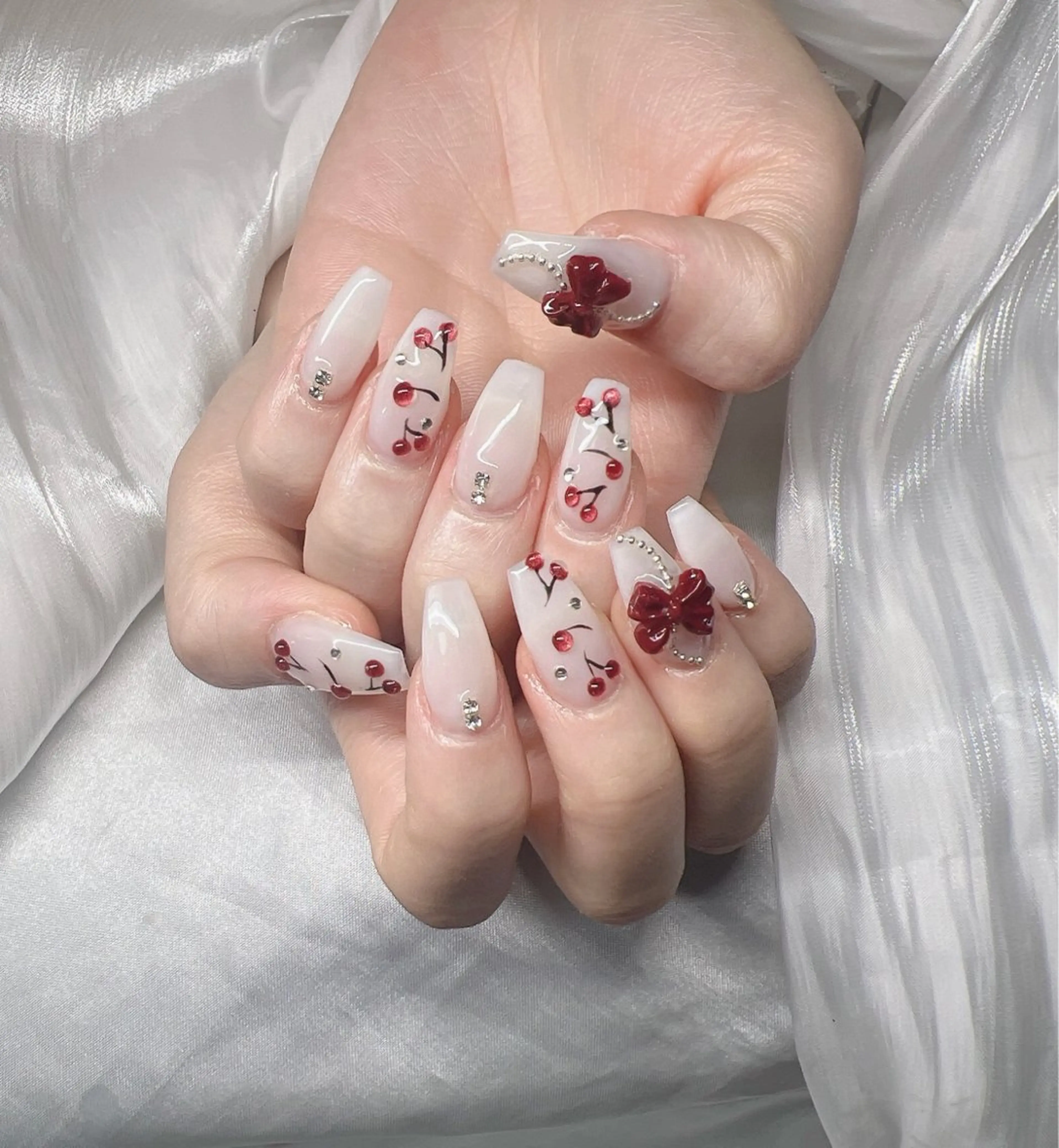 ネイル ハンドネイル Lee Nailsのネイルデザイン