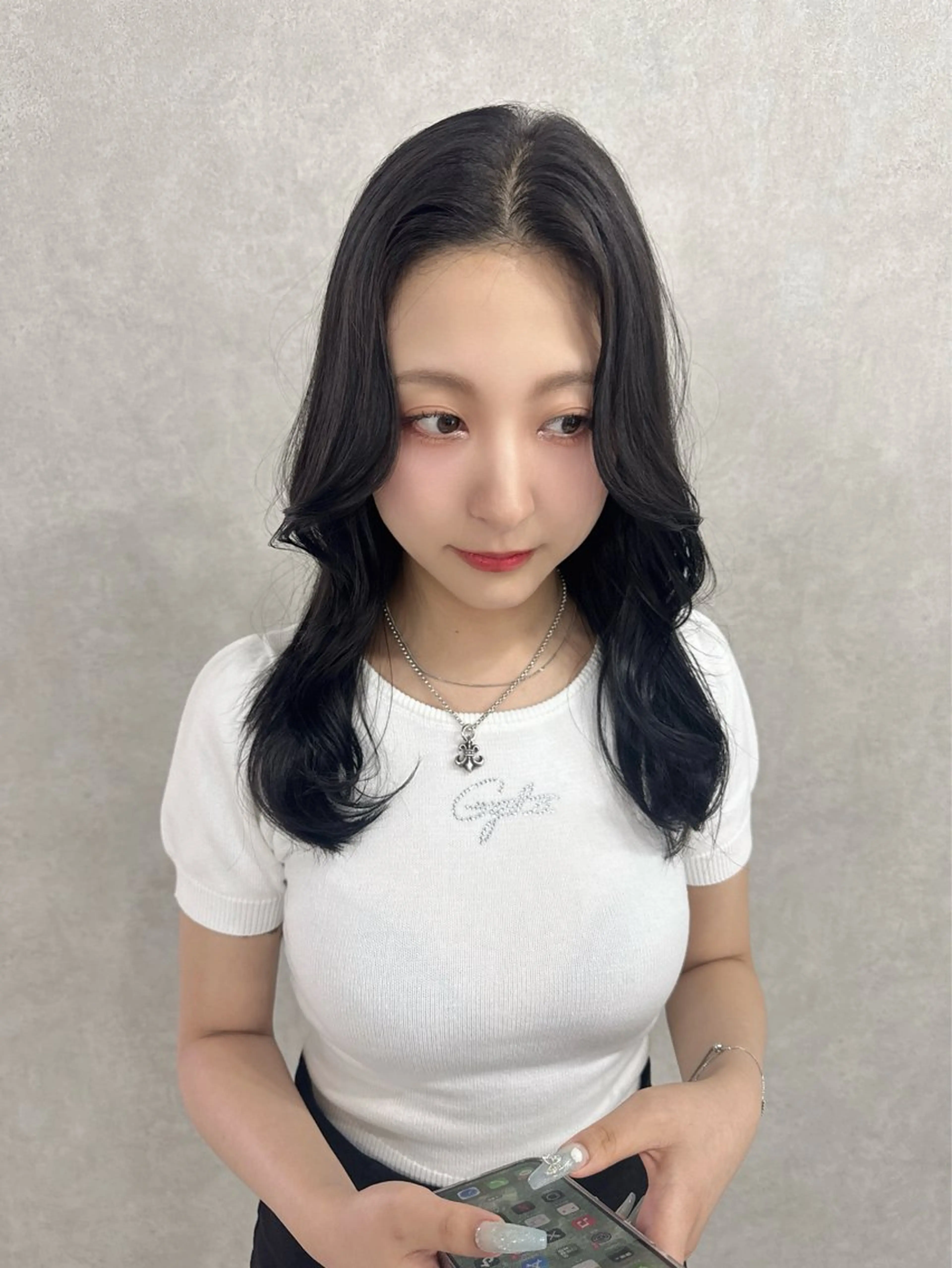 ロング カラー アッシュ アッシュブラウン ベージュカラー 黒髪 ブリーチ カット ヘアカラー トリートメント 赤み無し柔らかカラー 【梅田】madokaのヘアスタイル