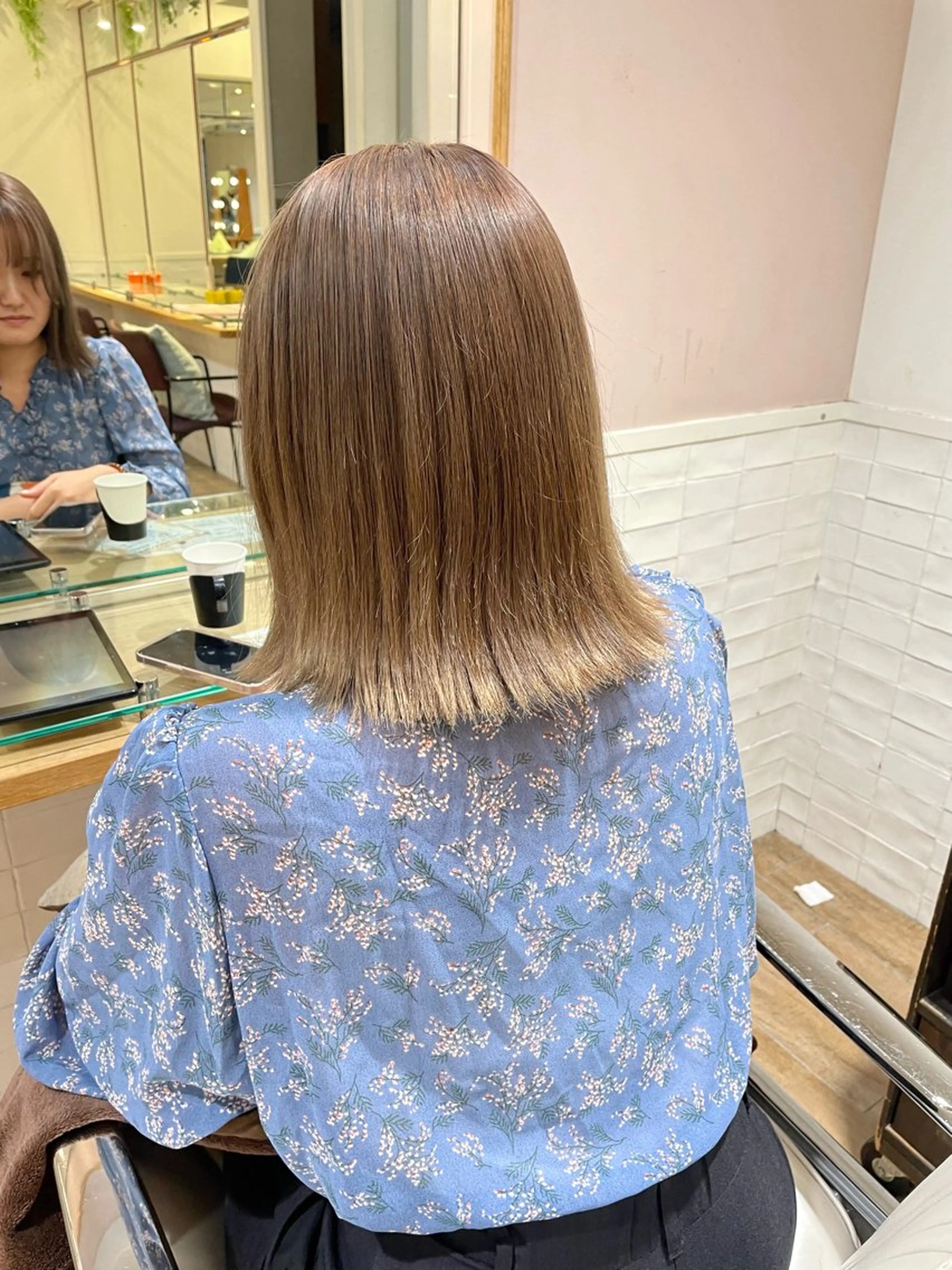 セミロング カラー ヘアアレンジ ヘアカラー ハイトーンピンク🍑 ブリーチ🍑RINAのヘアスタイル