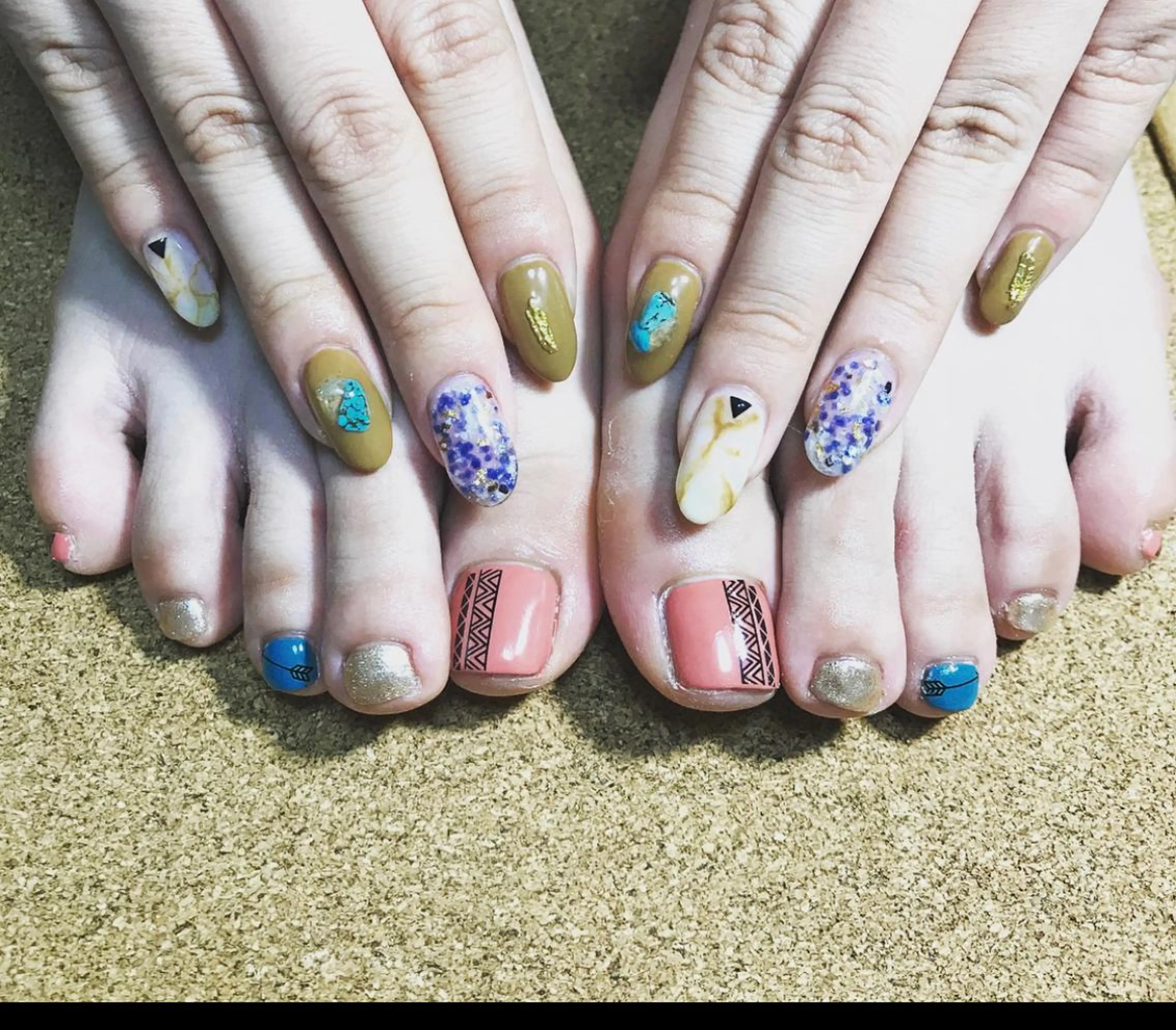 ネイル マルサンカクシカク所属・○△□ 守口市のネイルデザイン