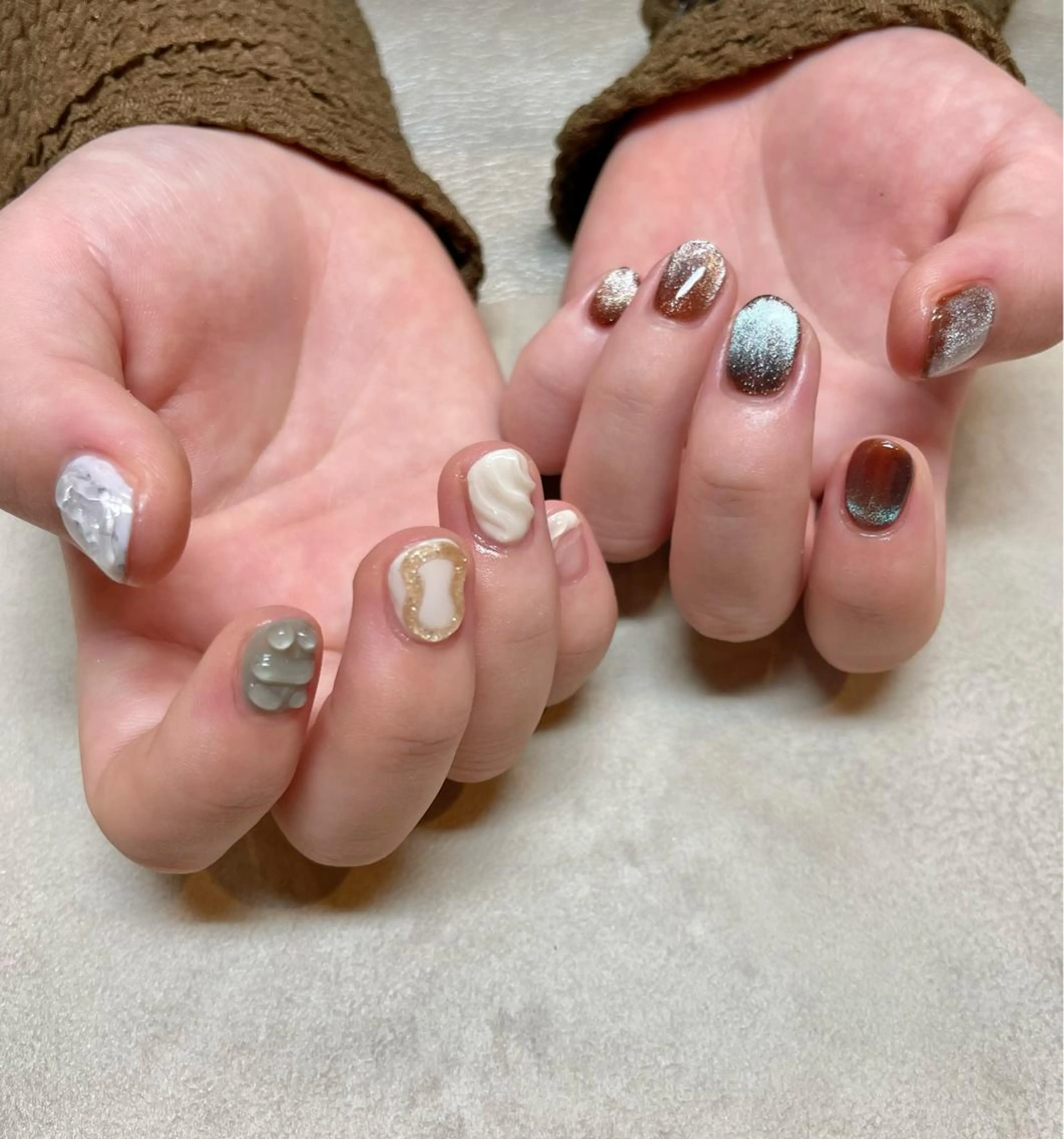 ネイル マグネットネイル ぷっくりネイル ハンドネイル フットネイル Beauty Salon GIGI所属・GIGI AYA🦋のネイルデザイン