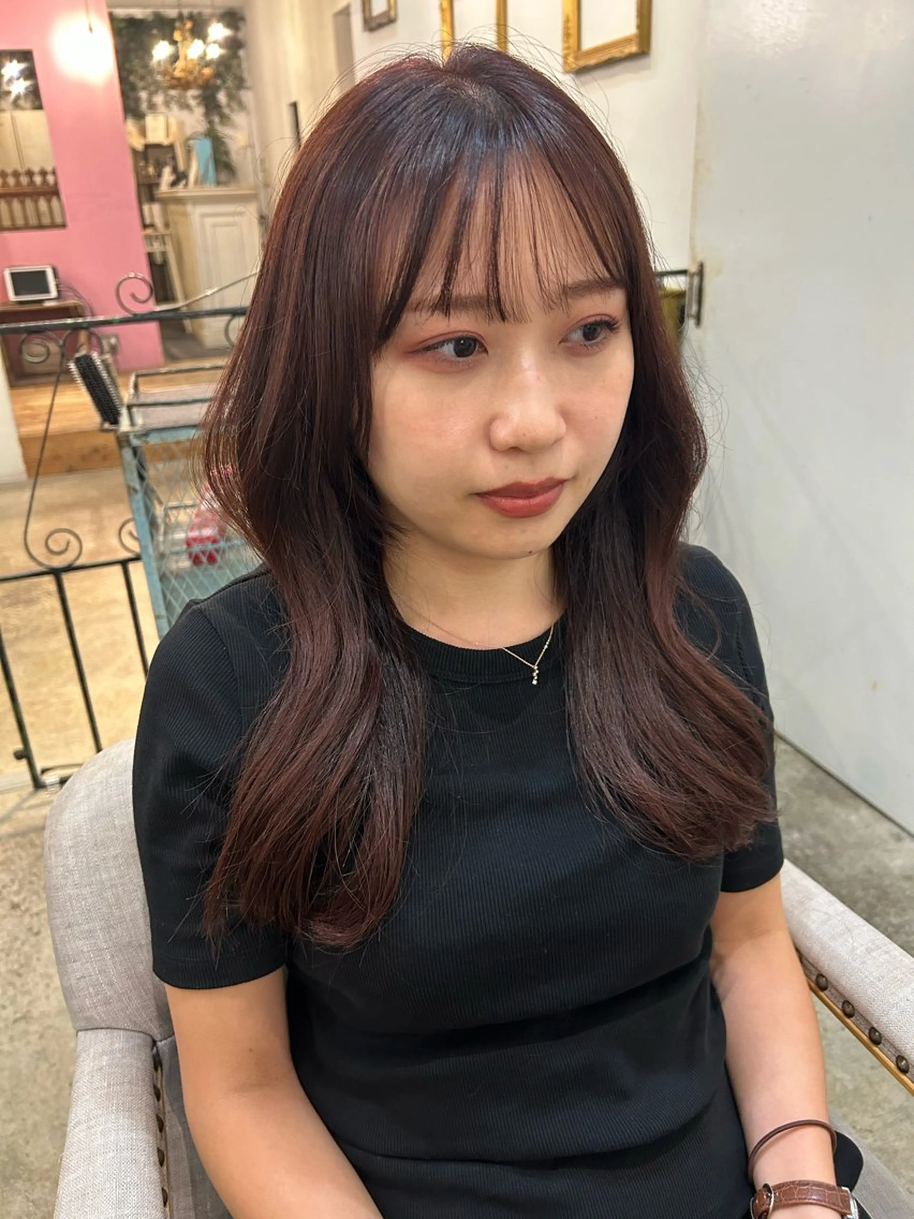 セミロング カラー スギ リンカのヘアスタイル