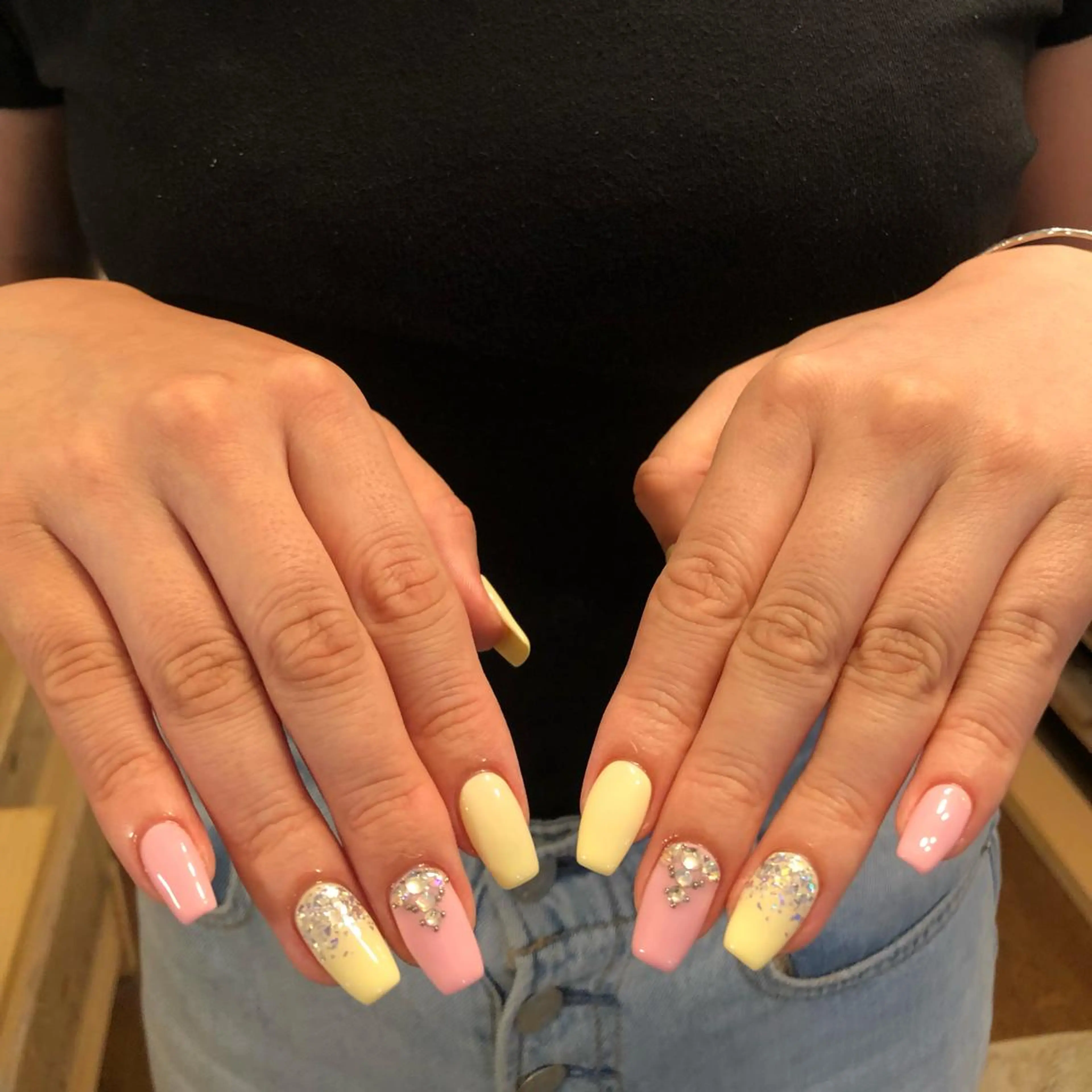 ネイル ハンドネイル フットネイル ハンドケア Nes.Nail所属・Miyagi Asamiのネイルデザイン