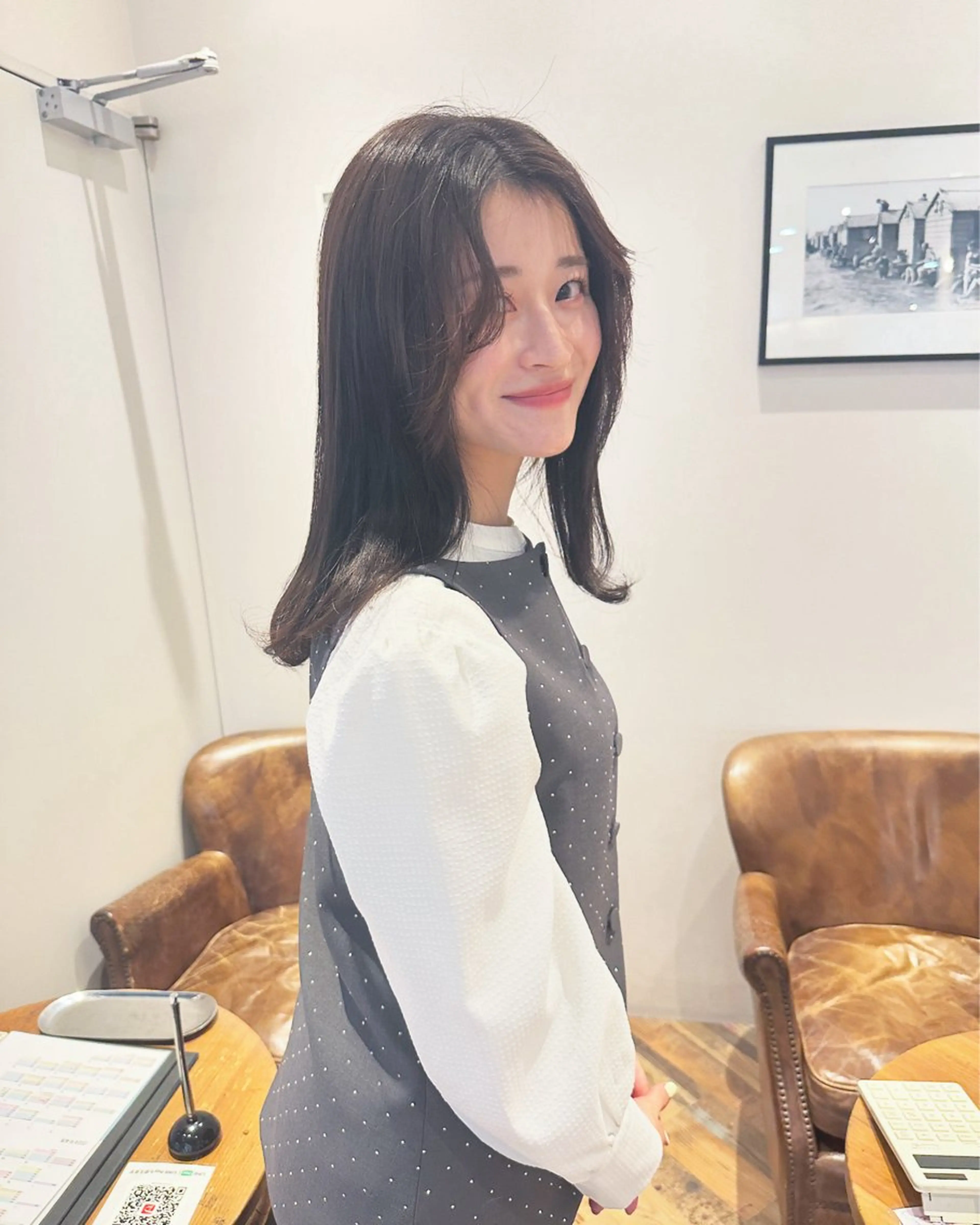 セミロング カット ヘアカラー Lolonois梅田 スタッフのヘアスタイル