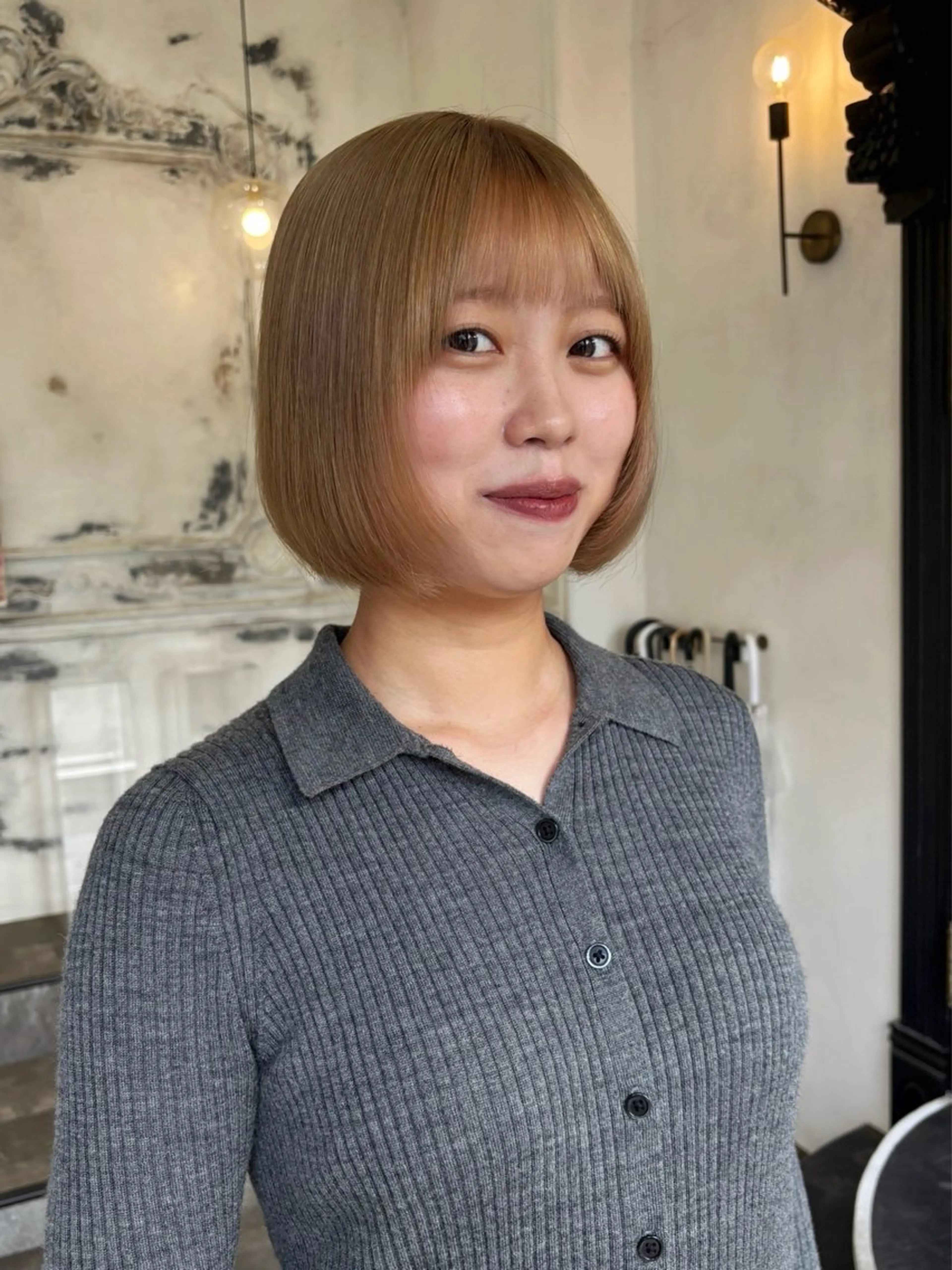 ショート ボブ カット comeghead 琴音のヘアスタイル