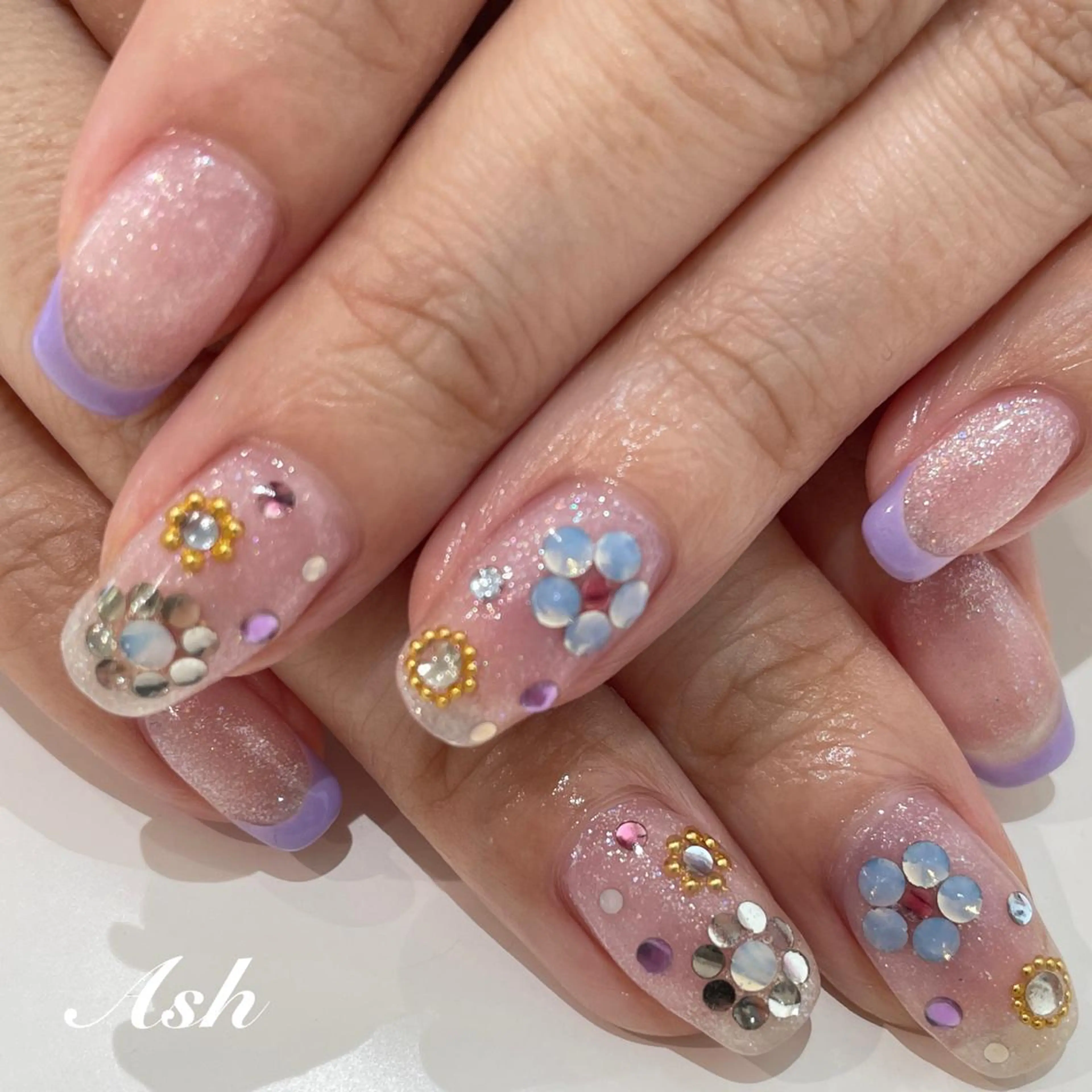 ネイル 🩵NORIKO 上品ネイルが得意🩵のネイルデザイン