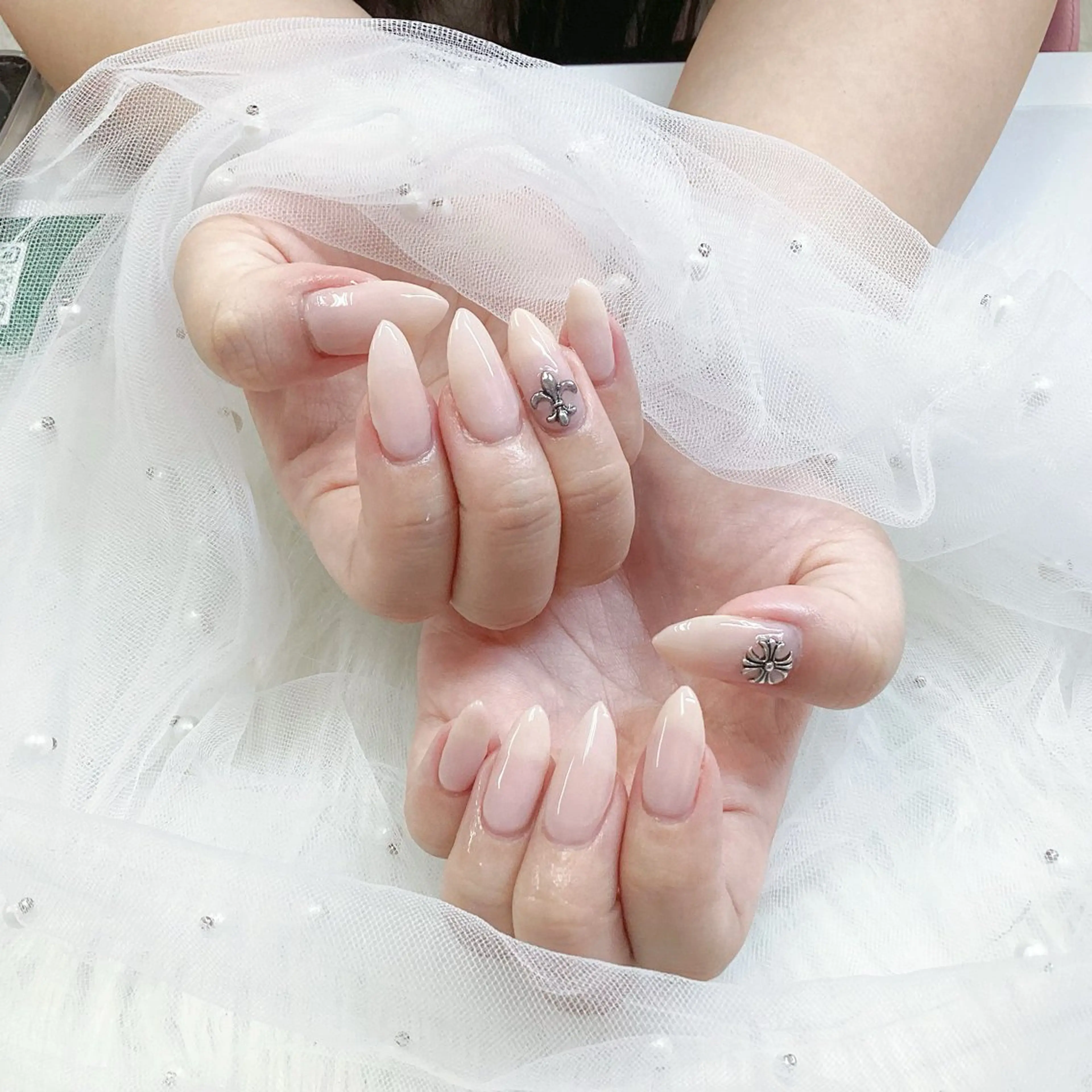 ネイル パーツ全部¥110 サロンミミのネイルデザイン