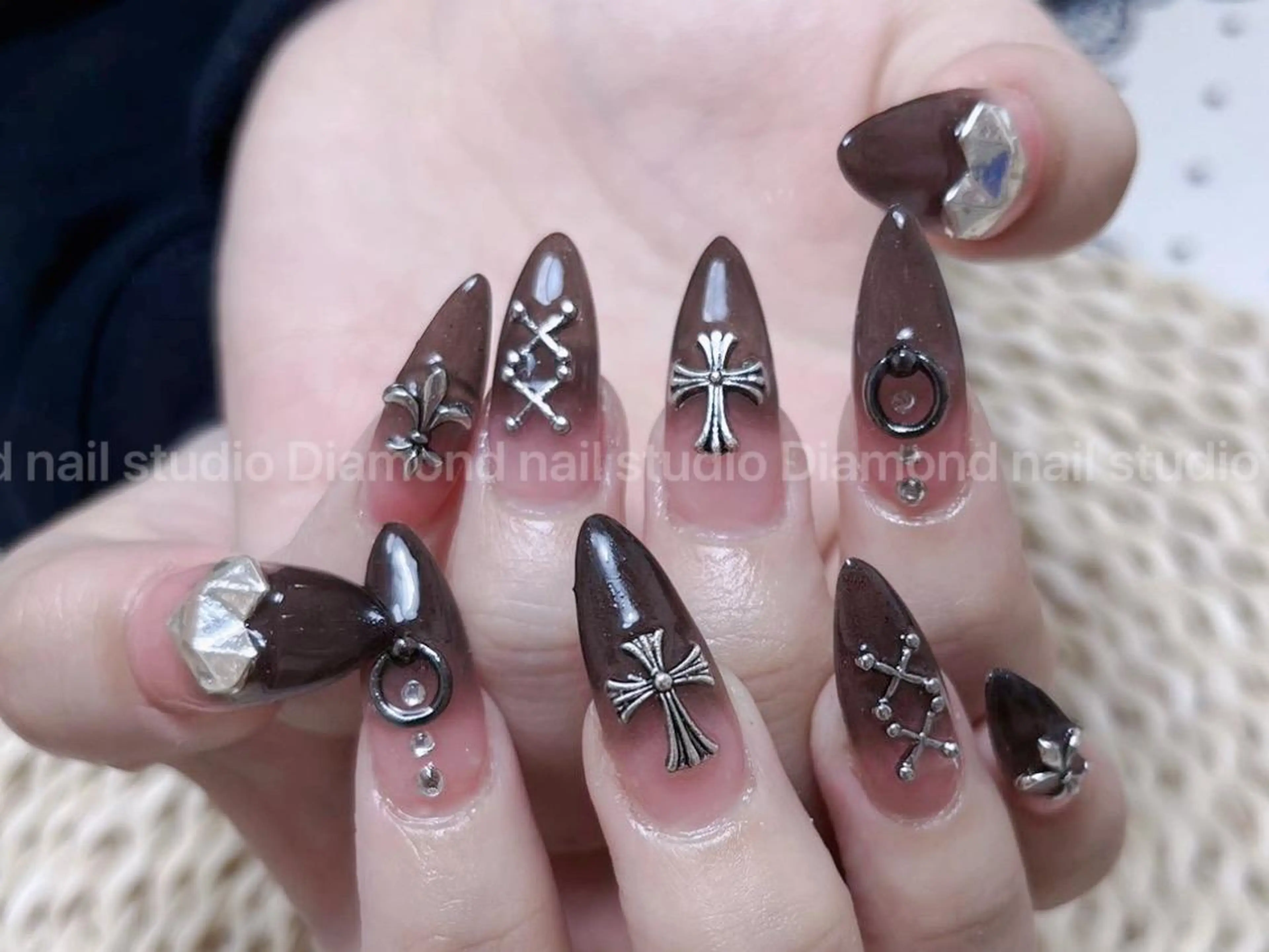 ネイル ハンドネイル ハンドケア Diamond 🚢のネイルデザイン